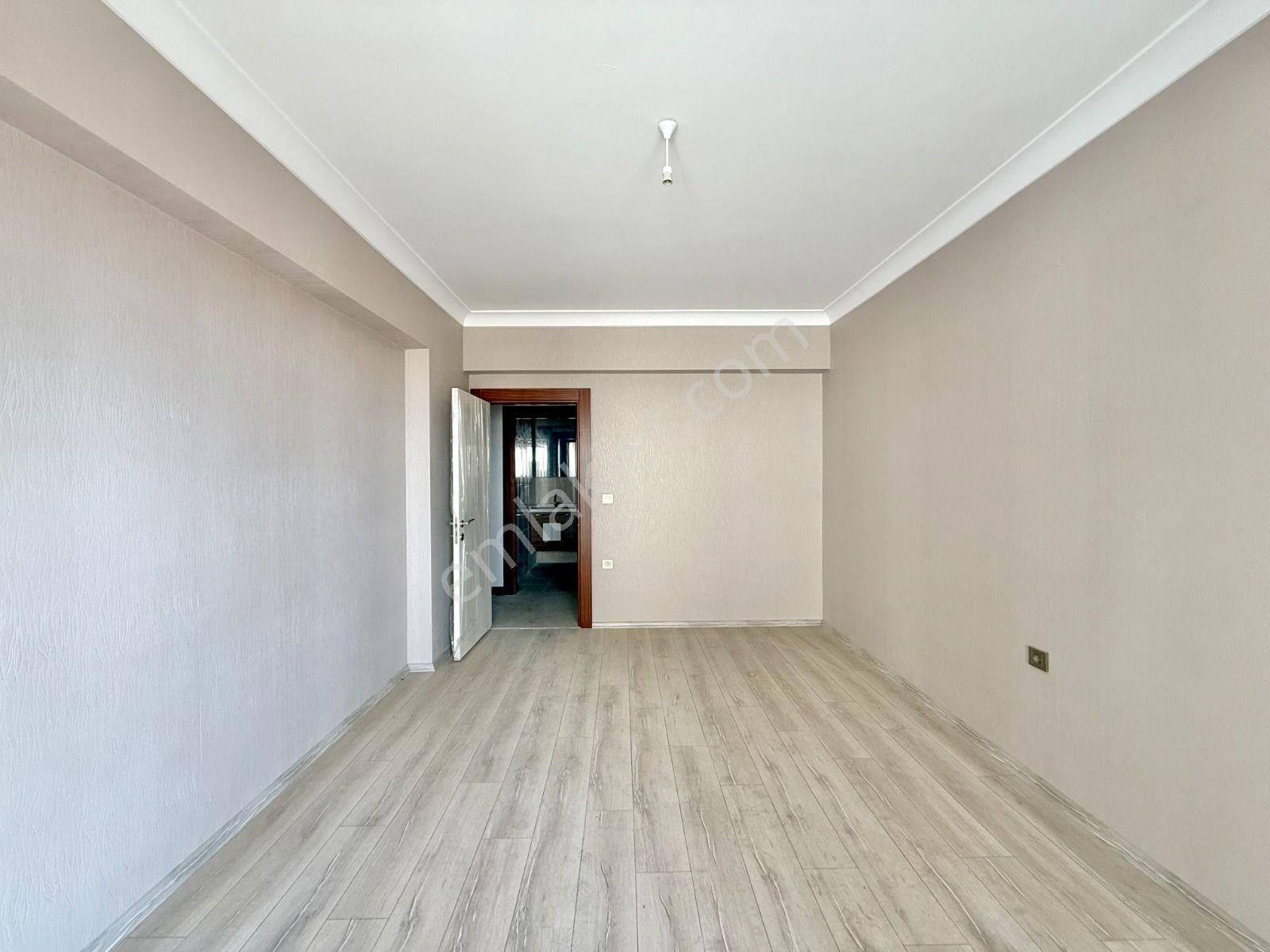 Çiftçioğullarından Hastane Yakını Lüx Sitede G.odalı 4+1 Daire - Görsel 18