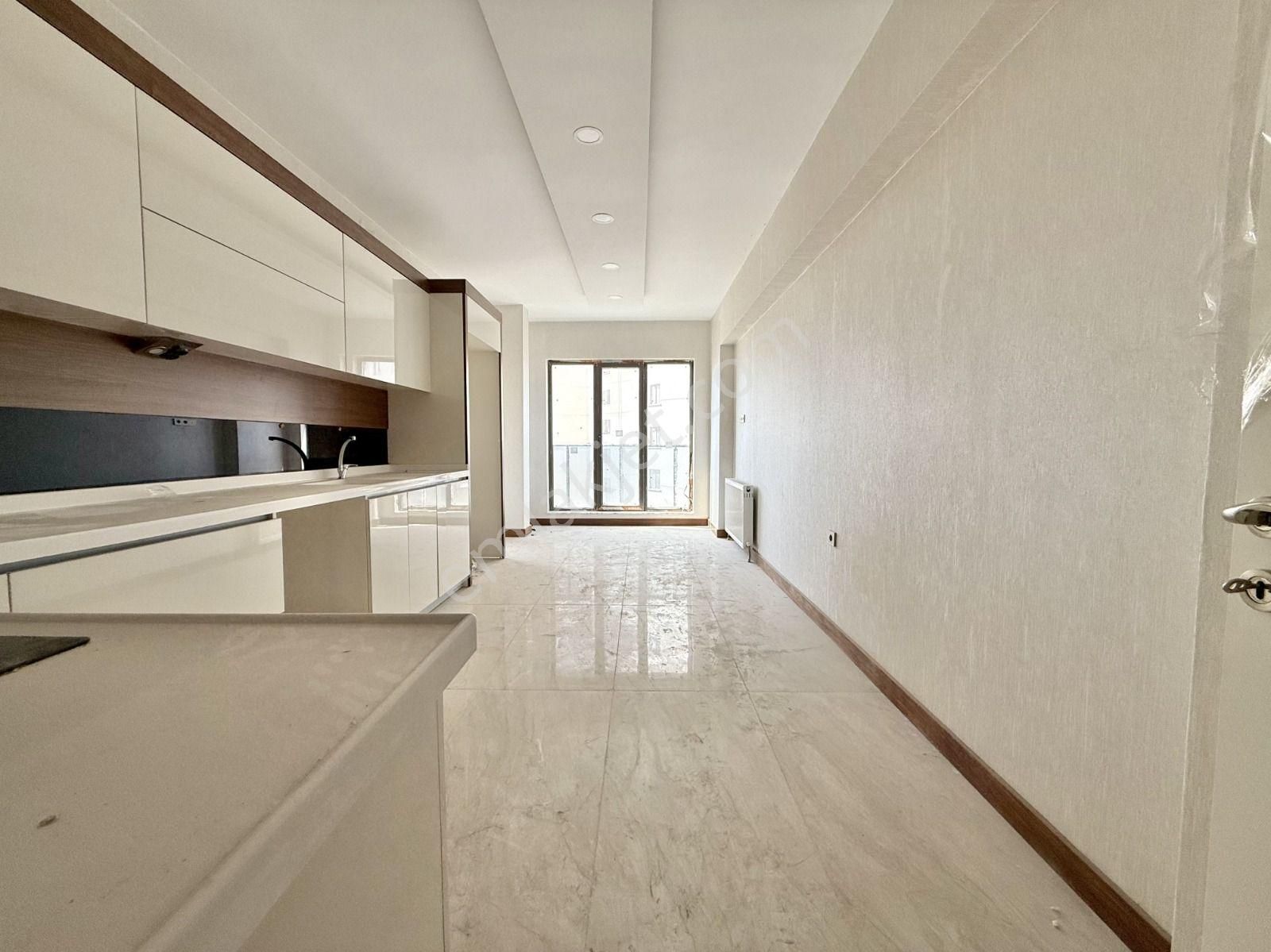 Çiftçioğullarından Hastane Yakını Lüx Sitede G.odalı 4+1 Daire - Görsel 4