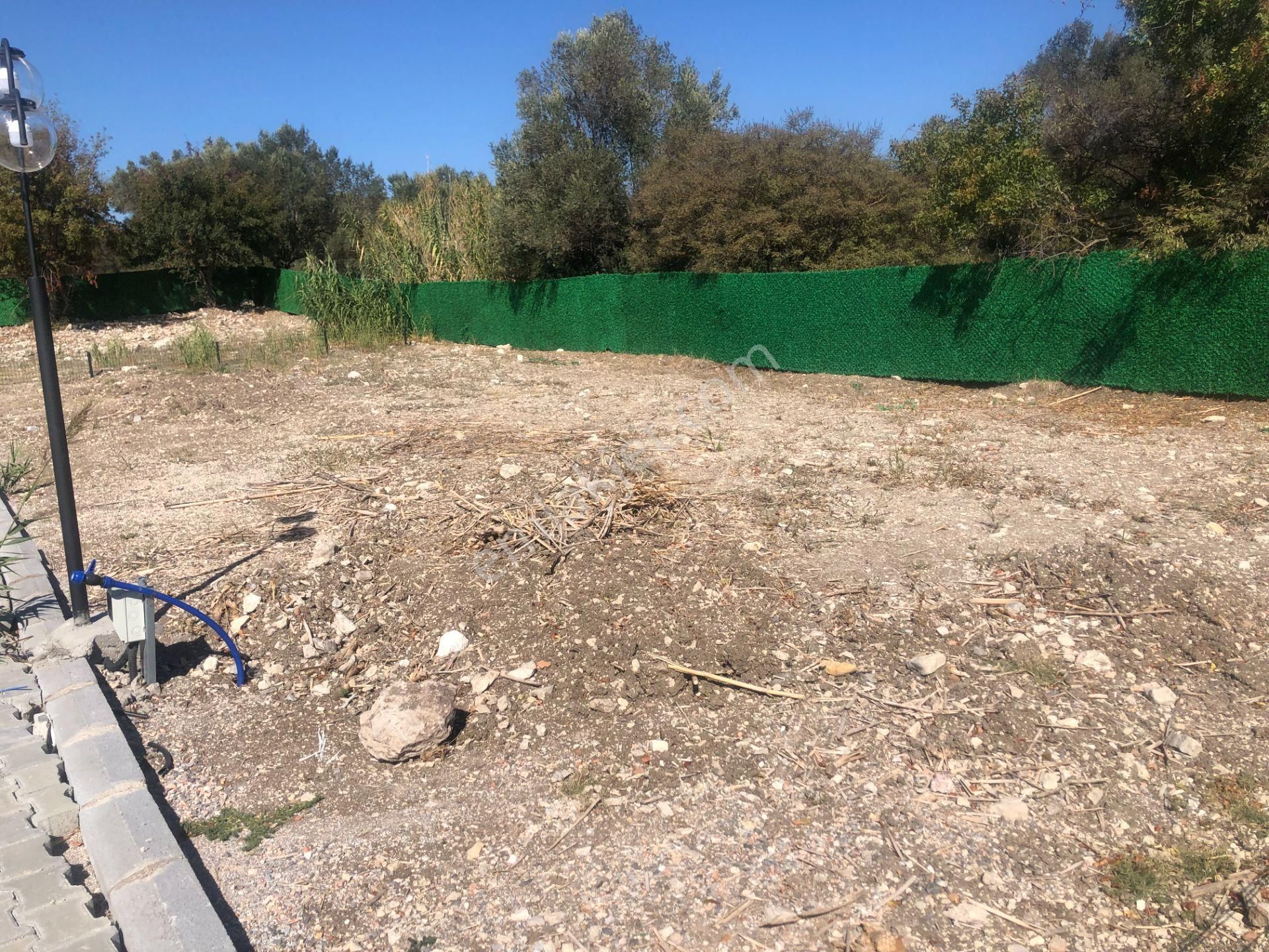 Urla Özbekte Denize Yakın Koop Hisseli Arsa