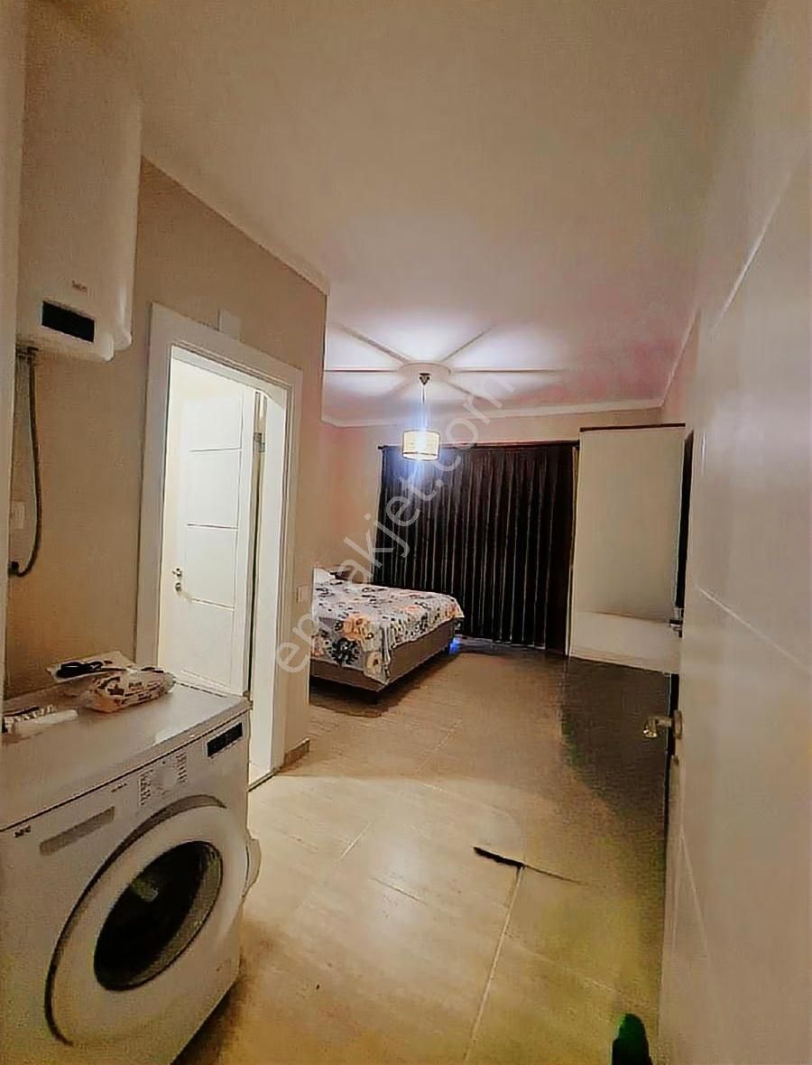 Bezirganda 1140 M2 Satılık Tarla Ve Ev. - Görsel 3