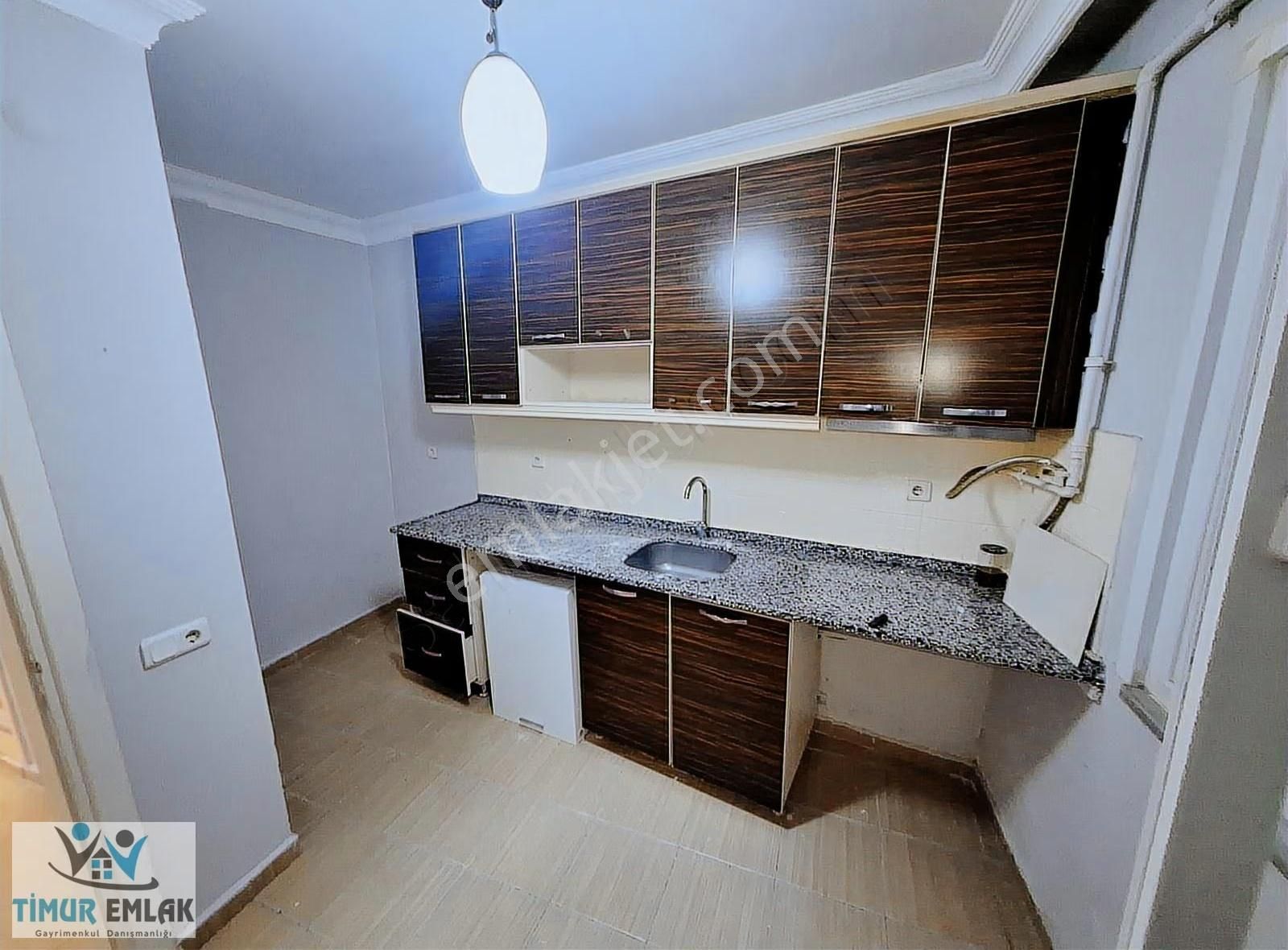 Esenyurt Süleymaniye Mahallesinde Kiralık 2+1 Daire - Görsel 2