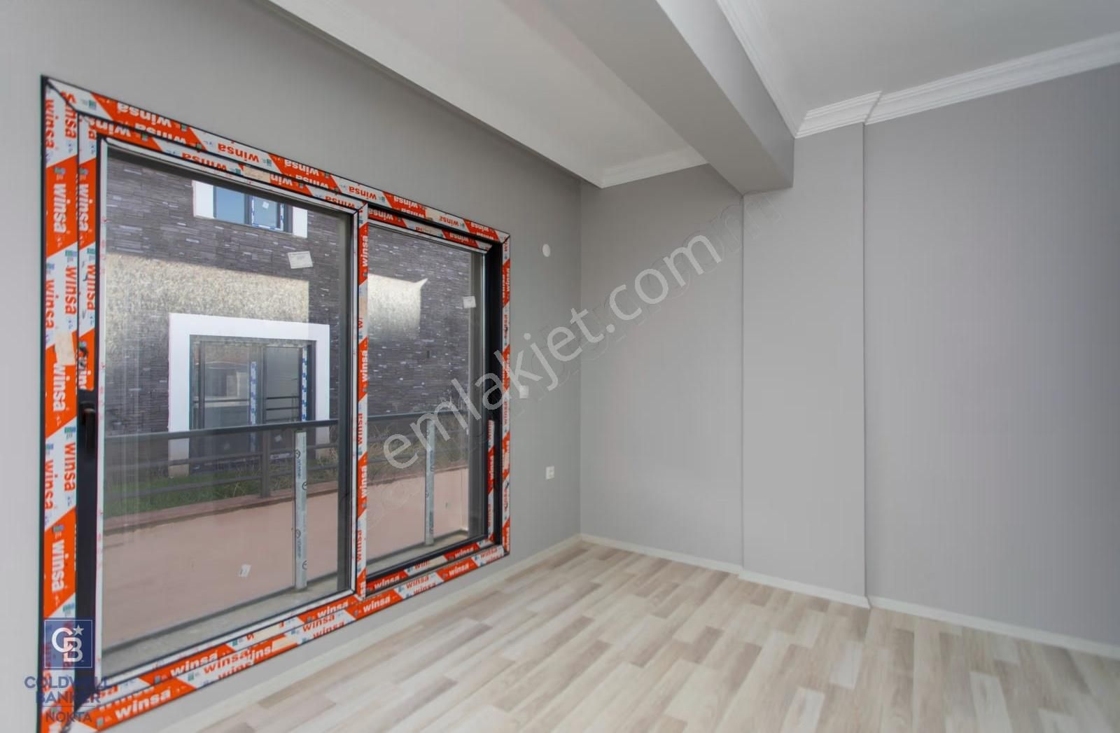 Yenifoça Mustafa Kemal Atatürk Mah. Satılık 4+1 Villa - Görsel 16