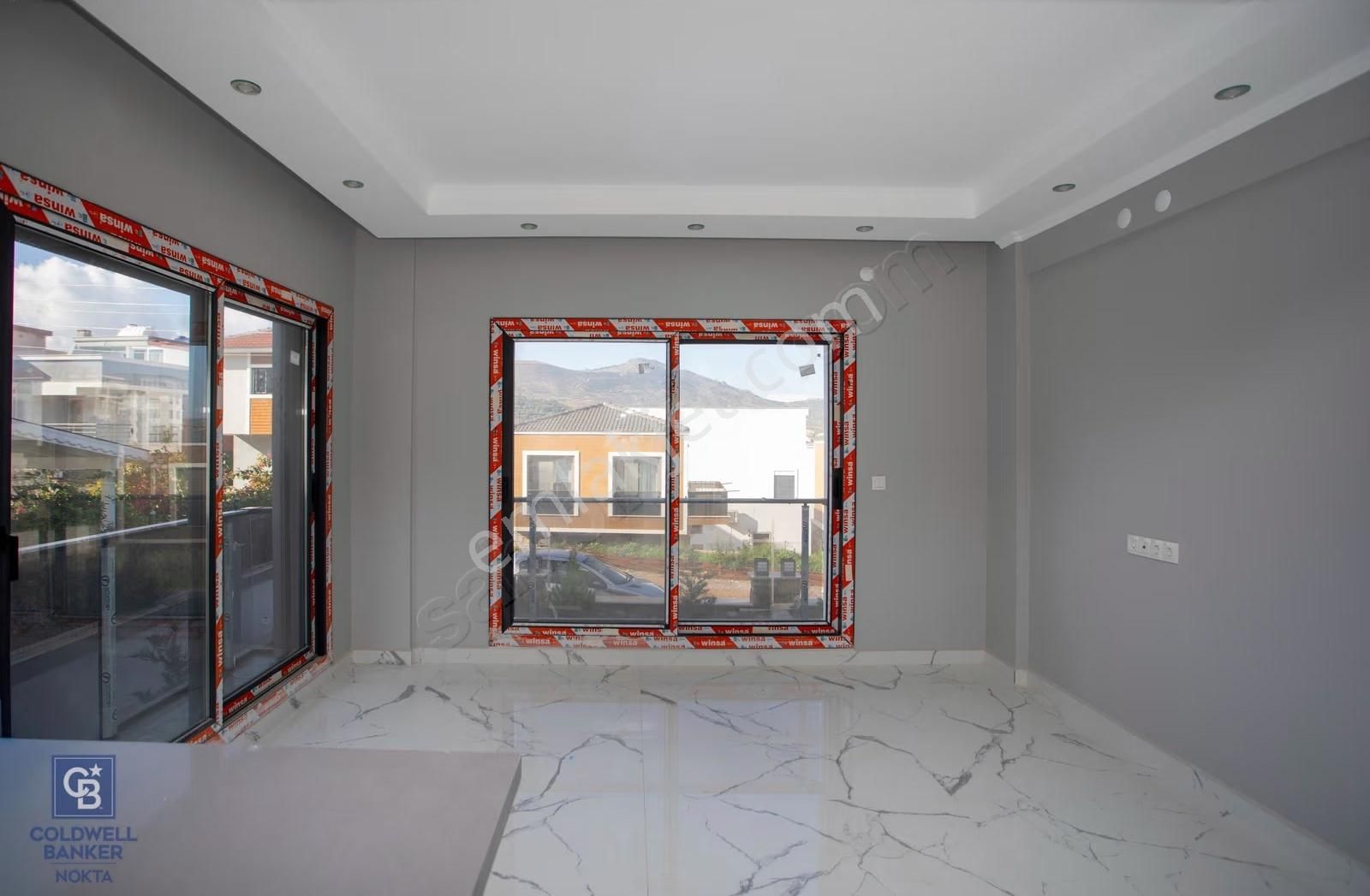 Yenifoça Mustafa Kemal Atatürk Mah. Satılık 4+1 Villa - Görsel 14