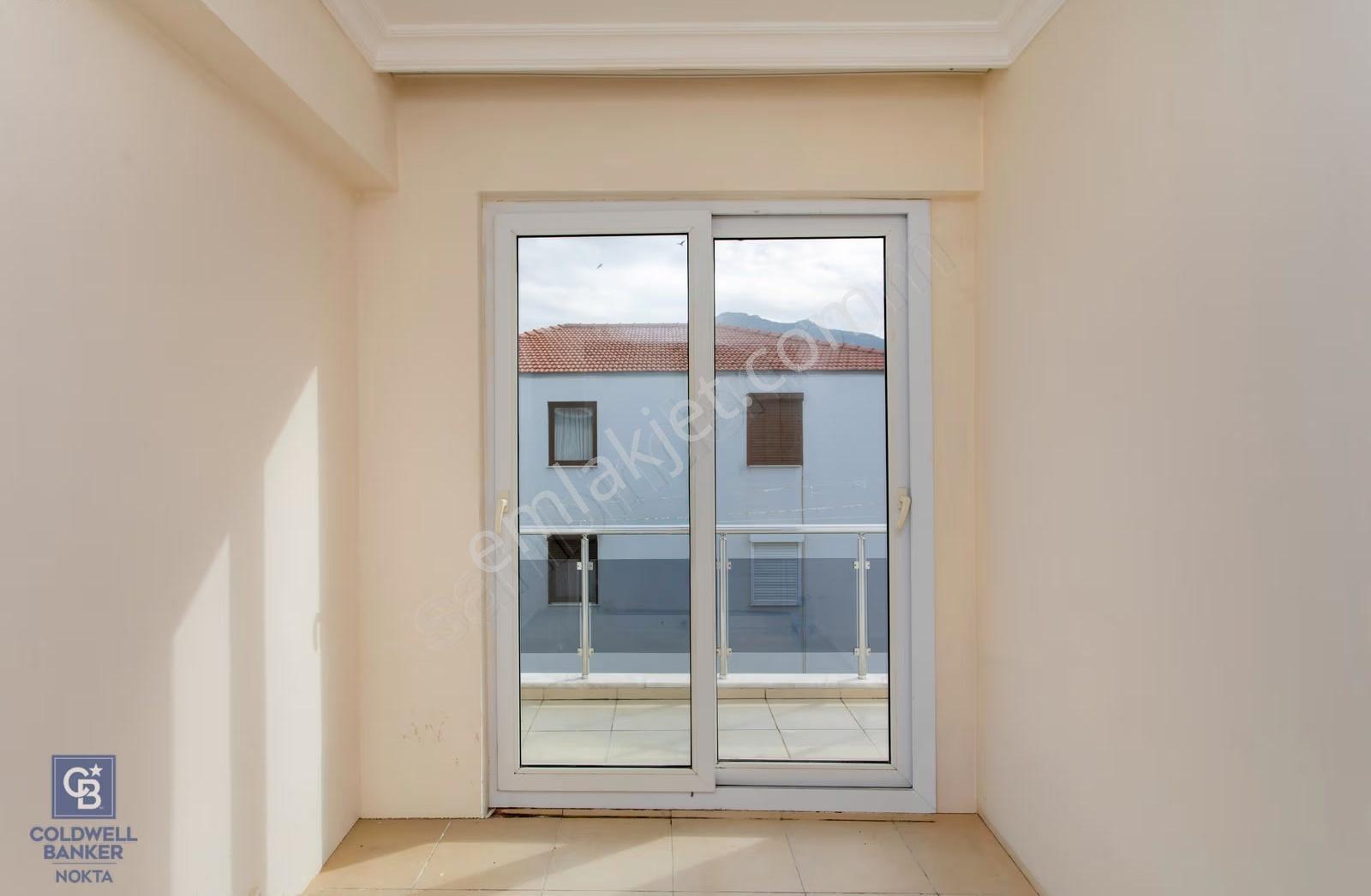 Yenifoça Ana Cadde Üzeri Merkezi Konumda 3+1 Satılık Daire - Görsel 13