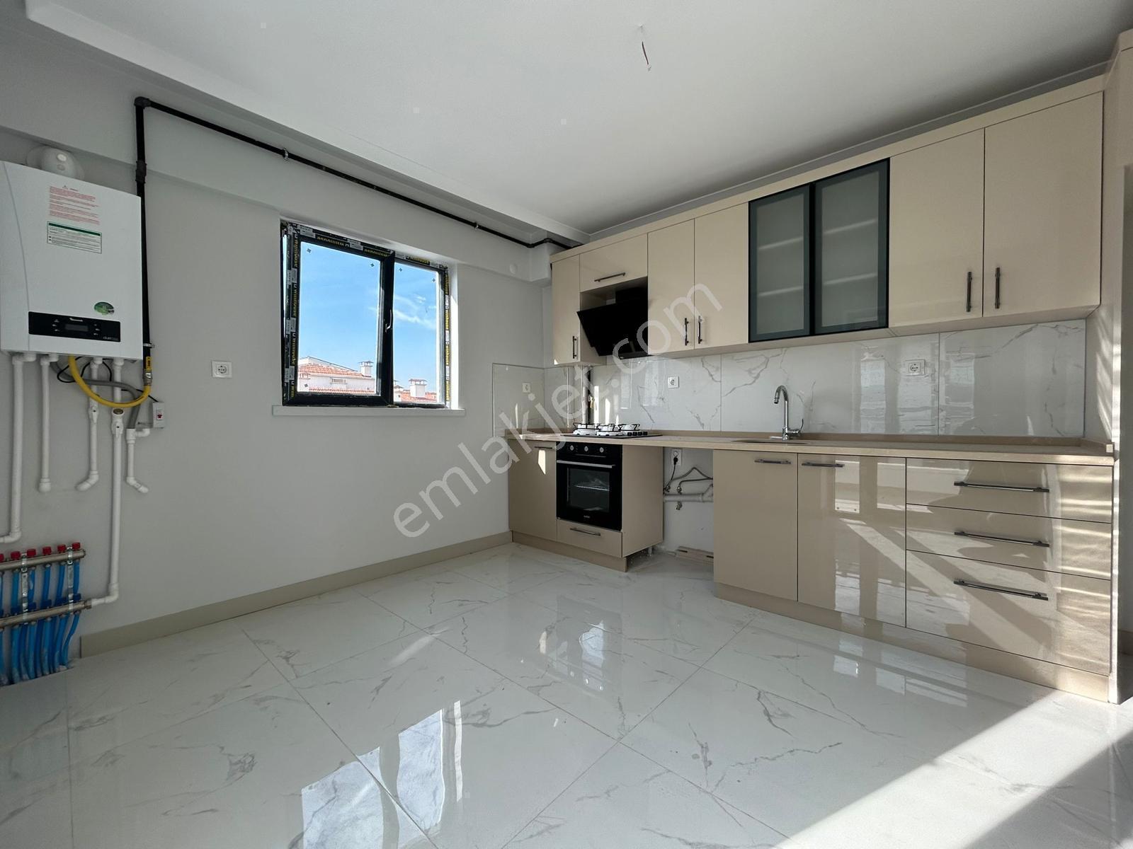 Atapark Mahallesi'nde Güney Batı Cephe Sıfır 3+1 Daire! - Görsel 2