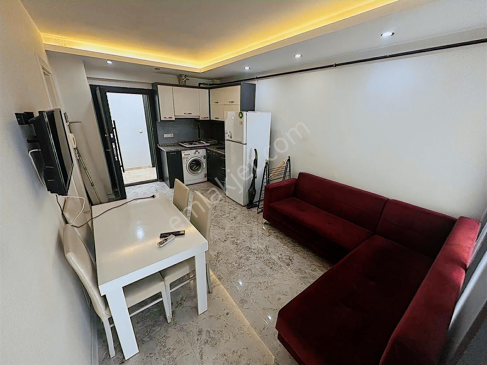 Üniveersiteye Yakın Konumda Ara Kat Klimalı Kombili Eşyalı Apart