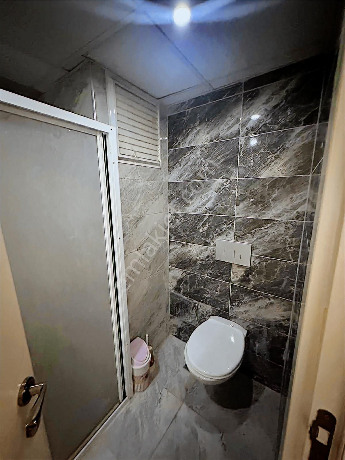 Üniveersiteye Yakın Konumda Ara Kat Klimalı Kombili Eşyalı Apart - Görsel 9