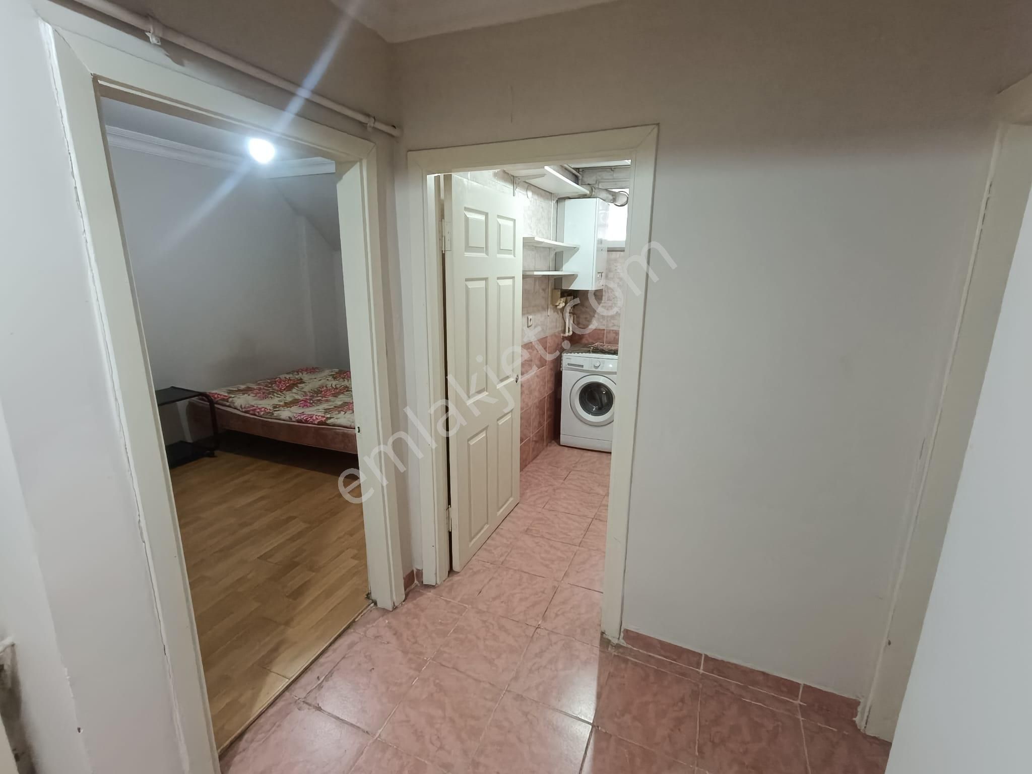 Yenimahalle'de Metroya Yakın 2+1 Satılık Daire