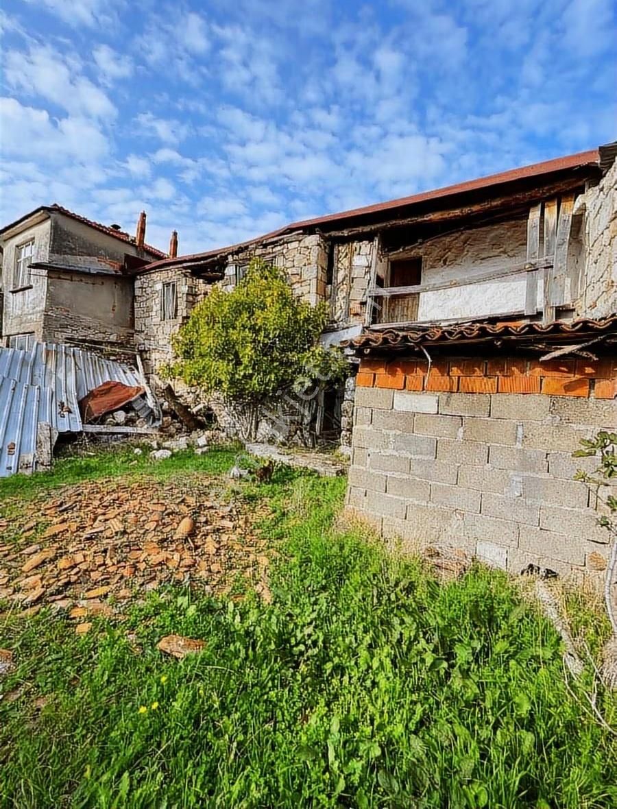 Uzay Emlaktan Ayvacık Misvak Köyünde Taş Ev - Görsel 8