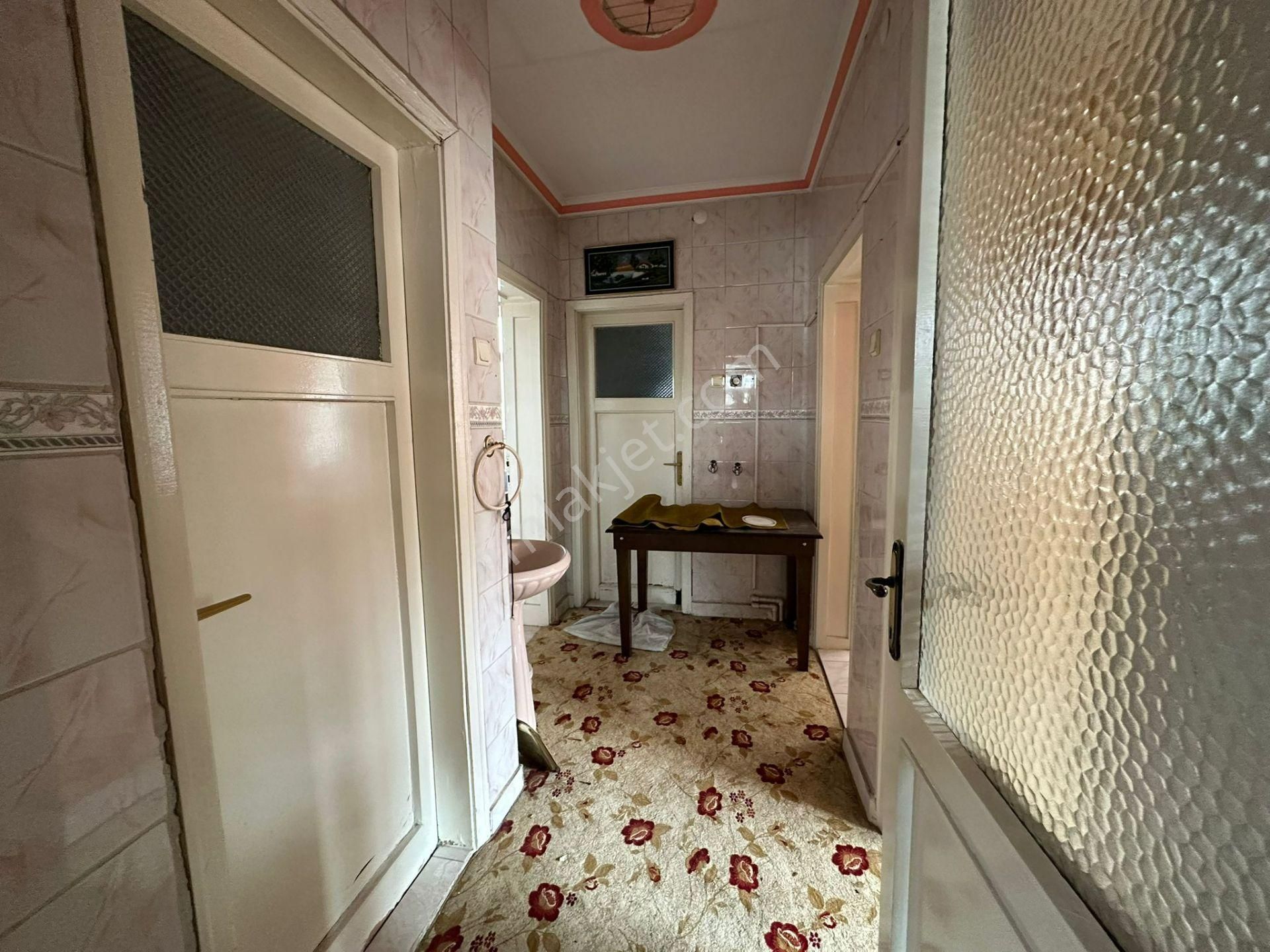 Komple Satılık 4 Katlı Cazip Bina - Görsel 19