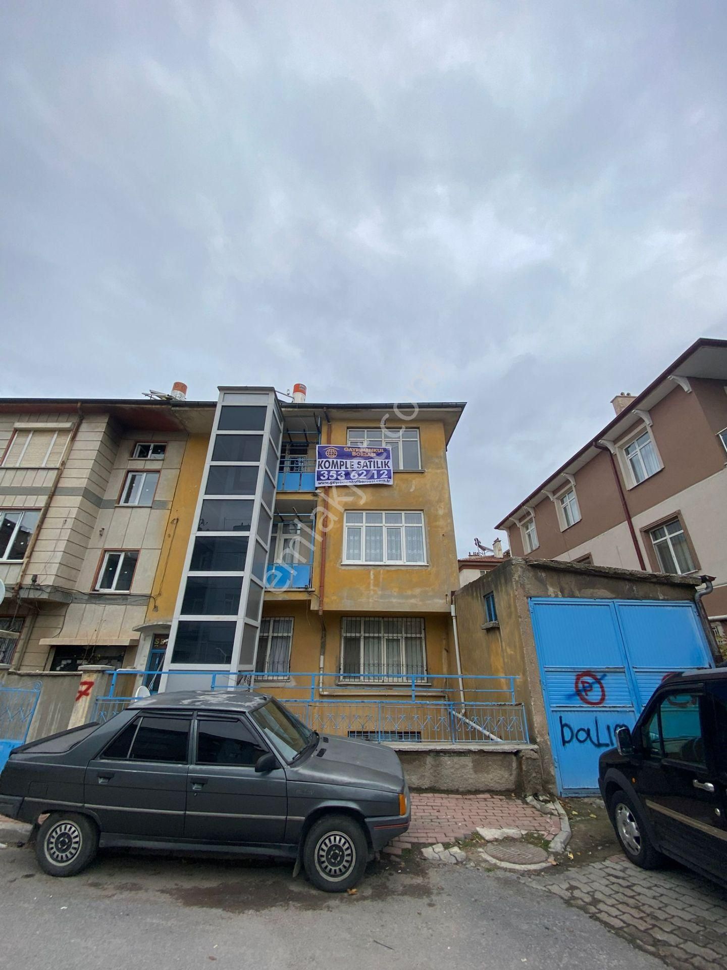 Komple Satılık 4 Katlı Cazip Bina - Görsel 2