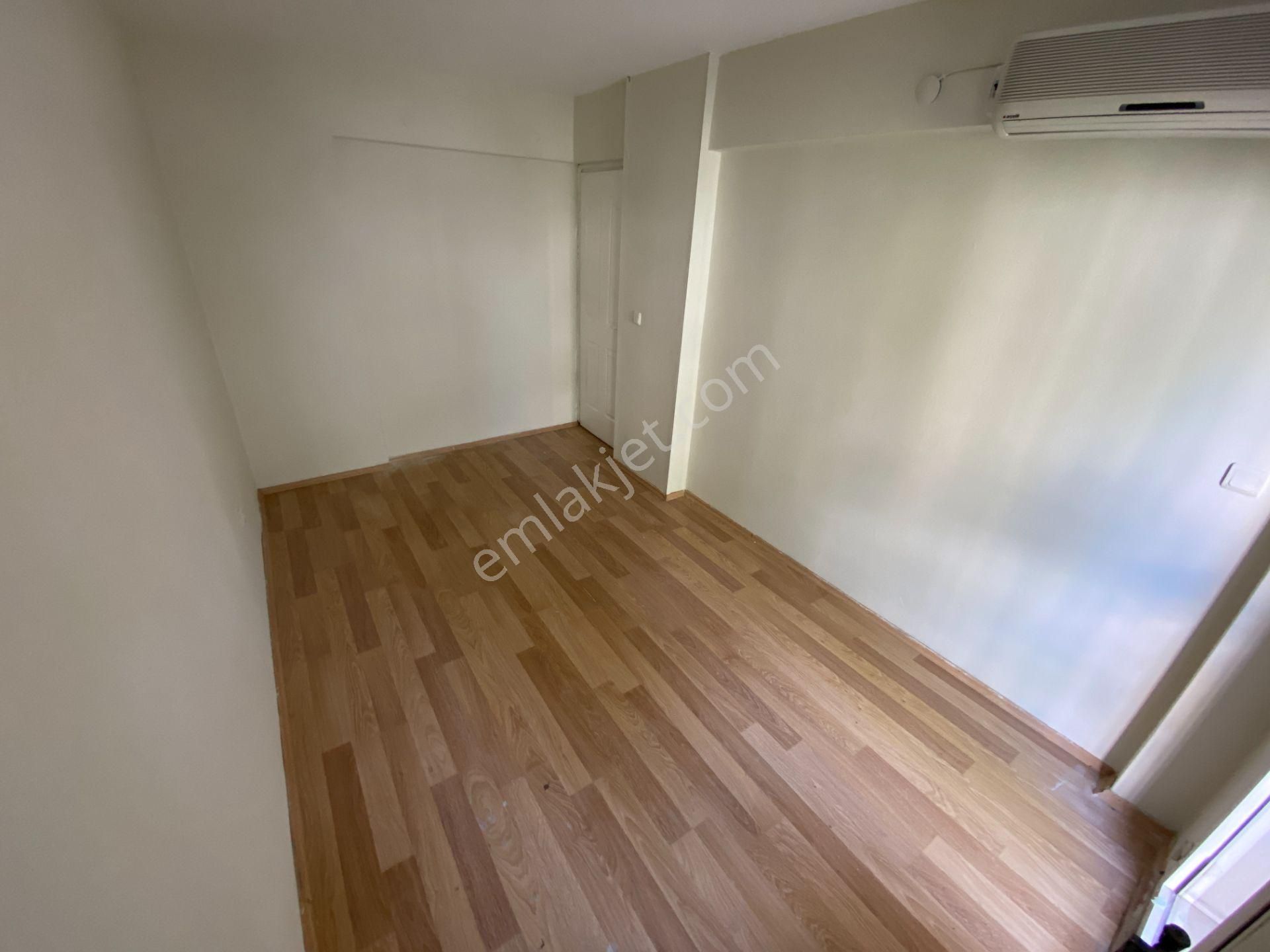 Karşıyaka, Tersane'de 3+1 Ebeveyn Banyolu Kiralık Daire - Görsel 15