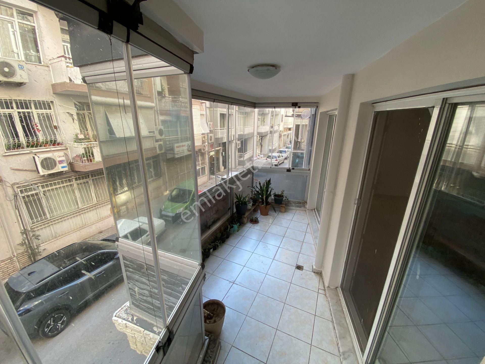 Karşıyaka, Tersane'de 3+1 Ebeveyn Banyolu Kiralık Daire - Görsel 5