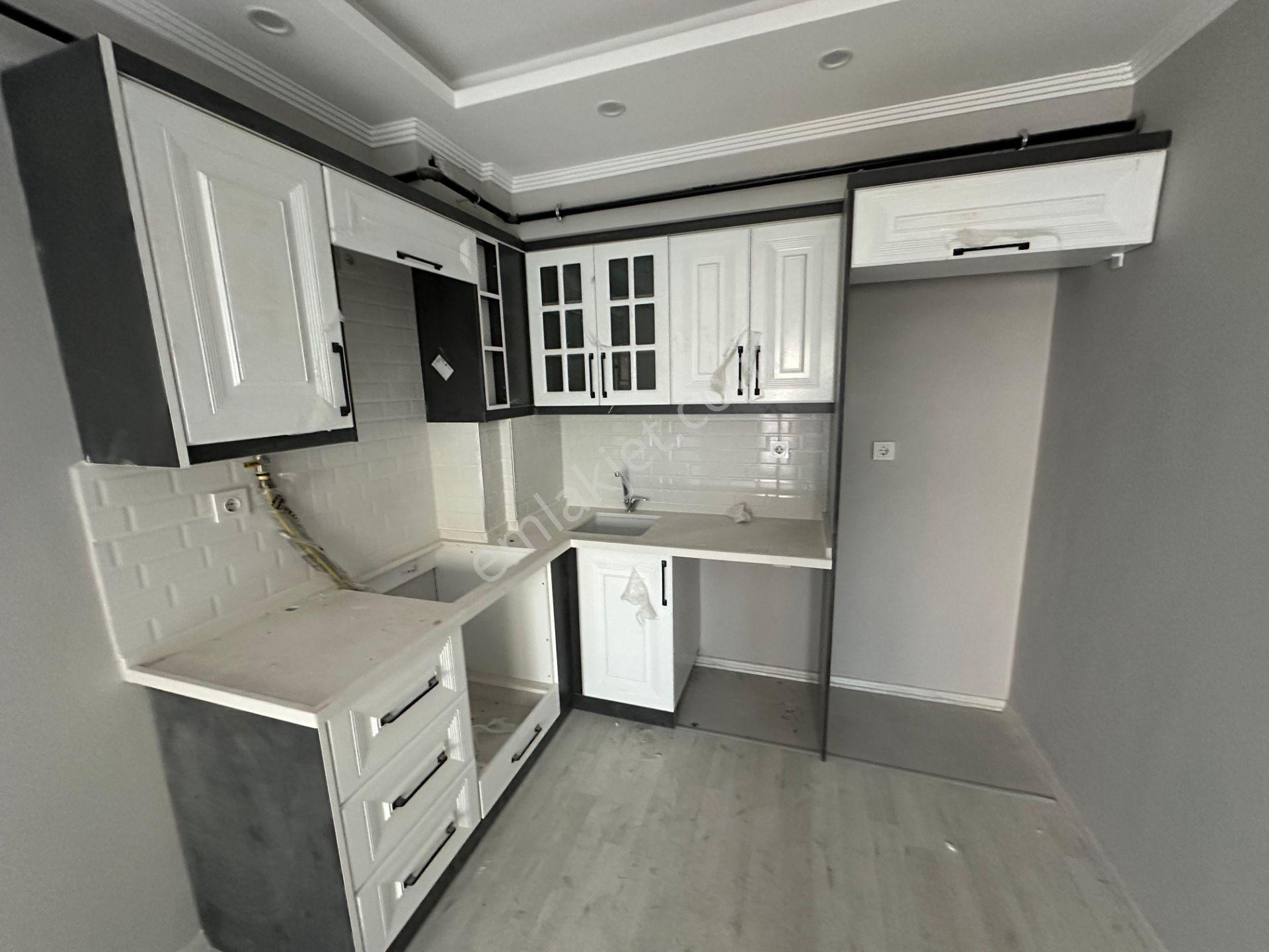🏡saruhan Mahallesi🏡 ✅2+1 M2 800m2 5 Katlının 3 Katı ❇️sıfır Full Özelikli Petek Kombili