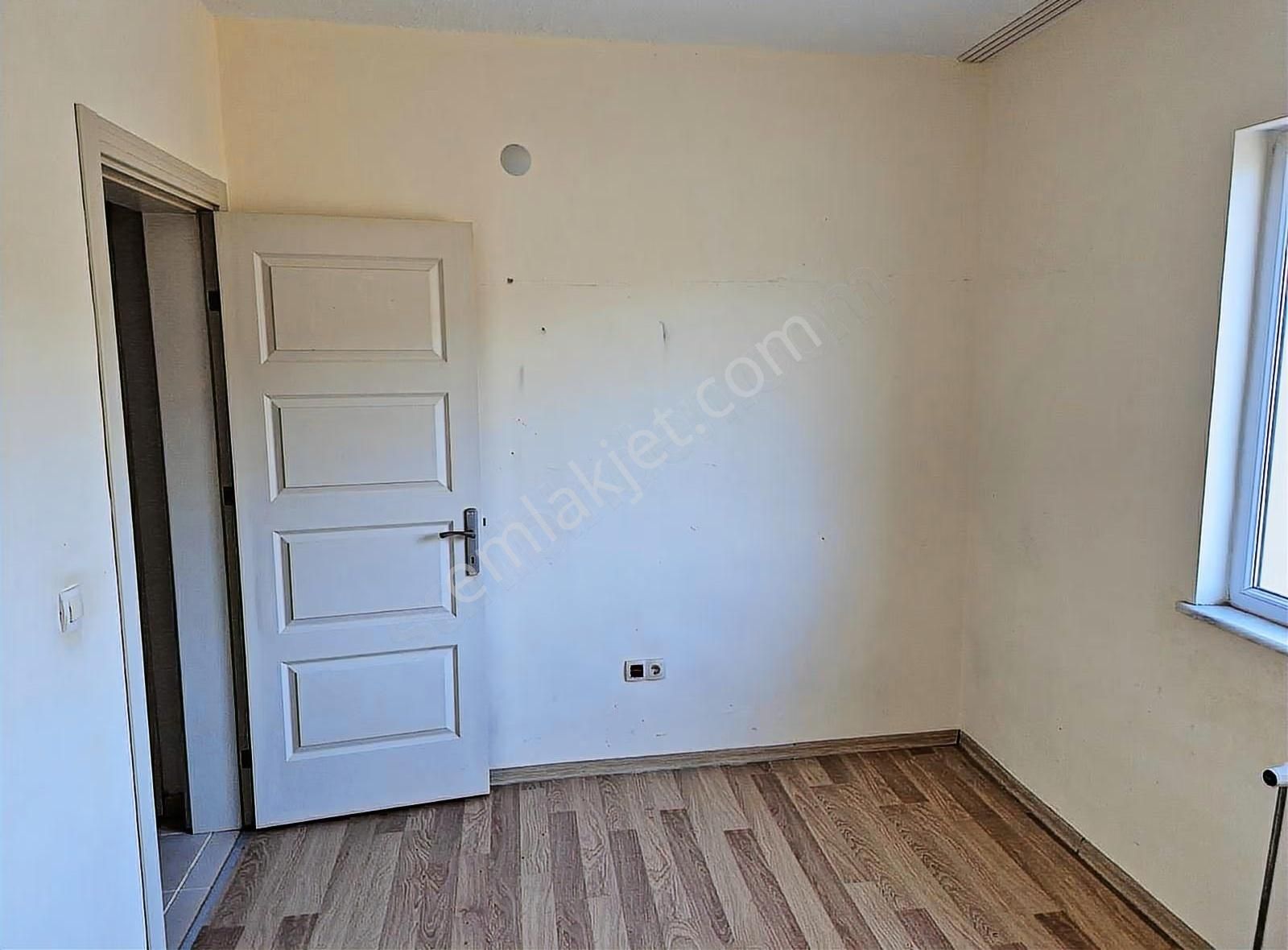 İpekyolu Yapı Emlak'tan Manzaralı Daire - Görsel 13