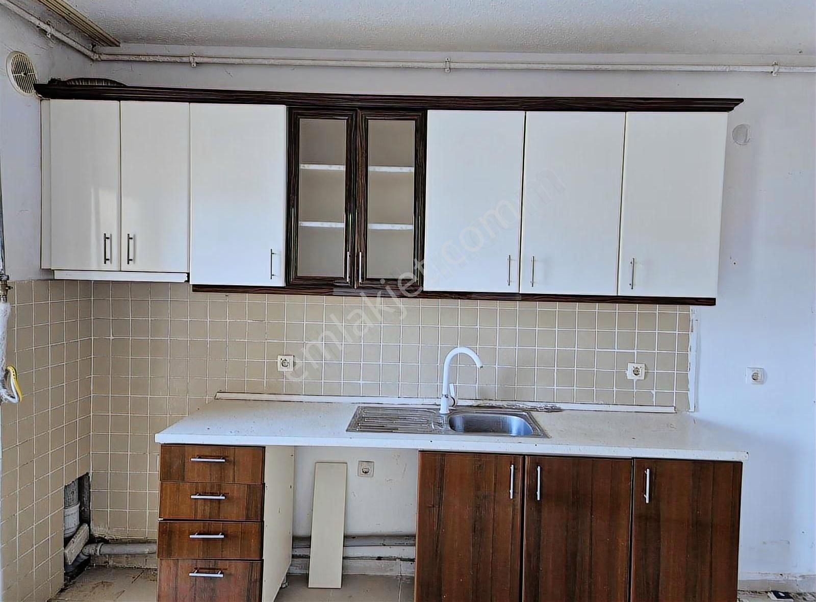 İpekyolu Yapı Emlak'tan Manzaralı Daire - Görsel 21