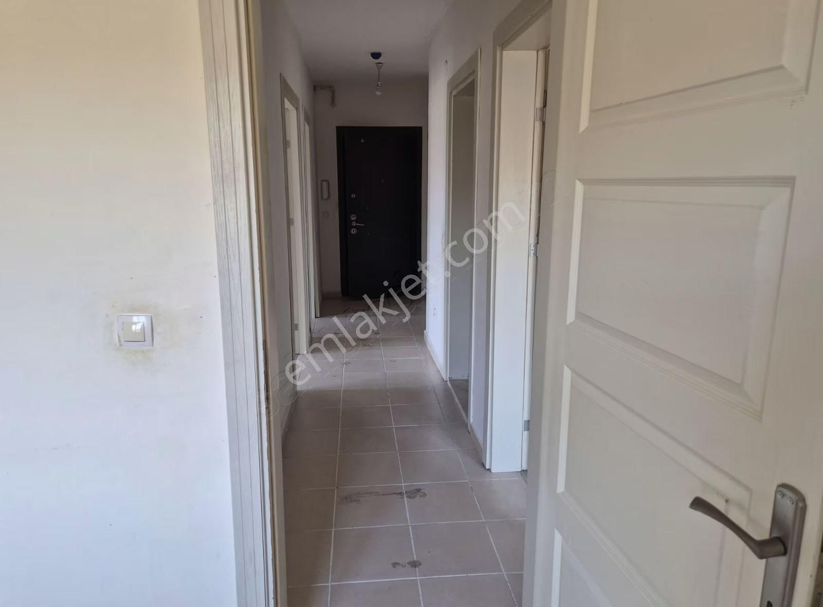 İpekyolu Yapı Emlak'tan Manzaralı Daire - Görsel 9