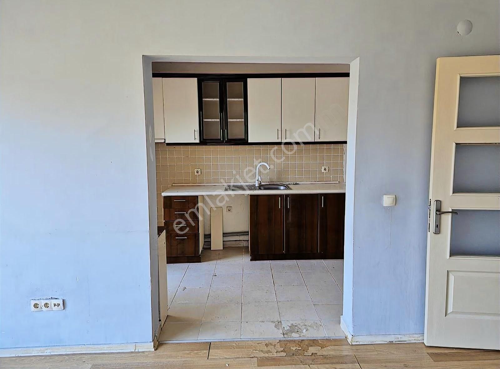 İpekyolu Yapı Emlak'tan Manzaralı Daire - Görsel 6