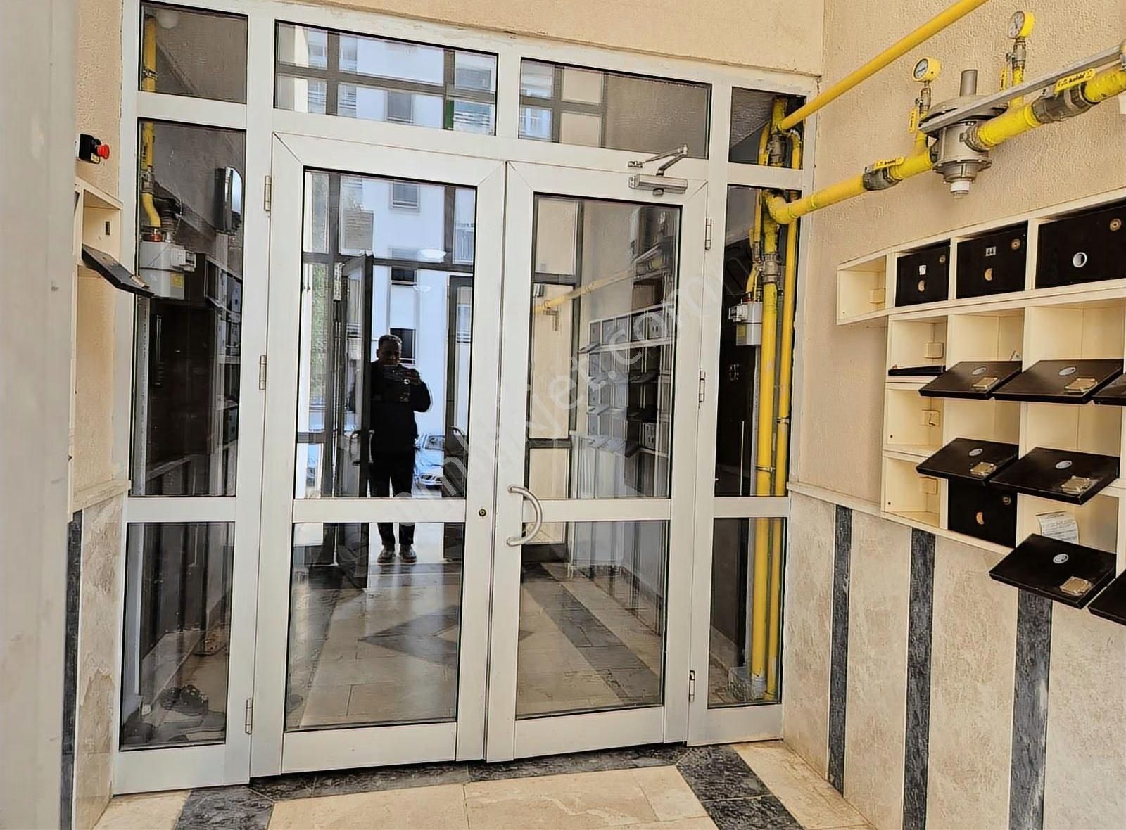 İpekyolu Yapı Emlak'tan Manzaralı Daire - Görsel 3