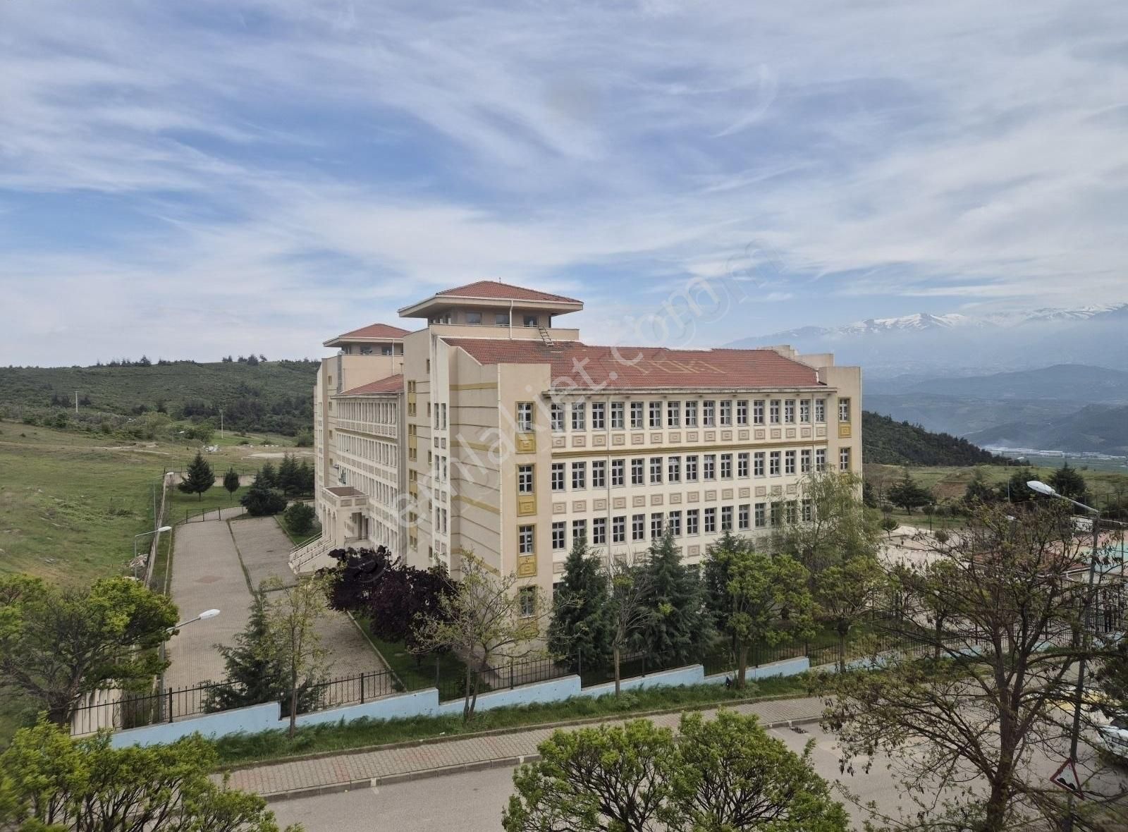 İpekyolu Yapı Emlak'tan Kiralık