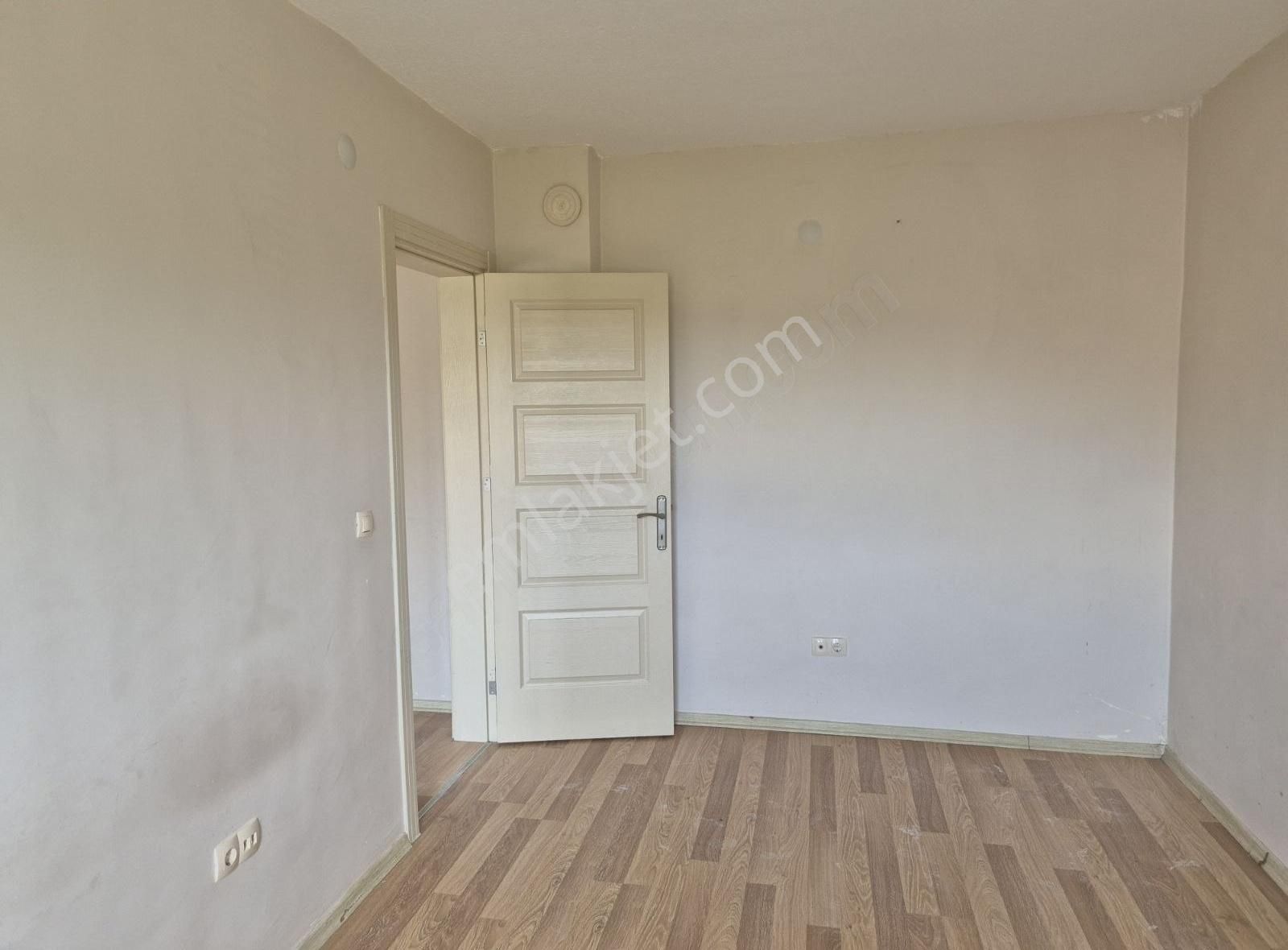 İpekyolu Yapı Emlak'tan Kiralık - Görsel 10