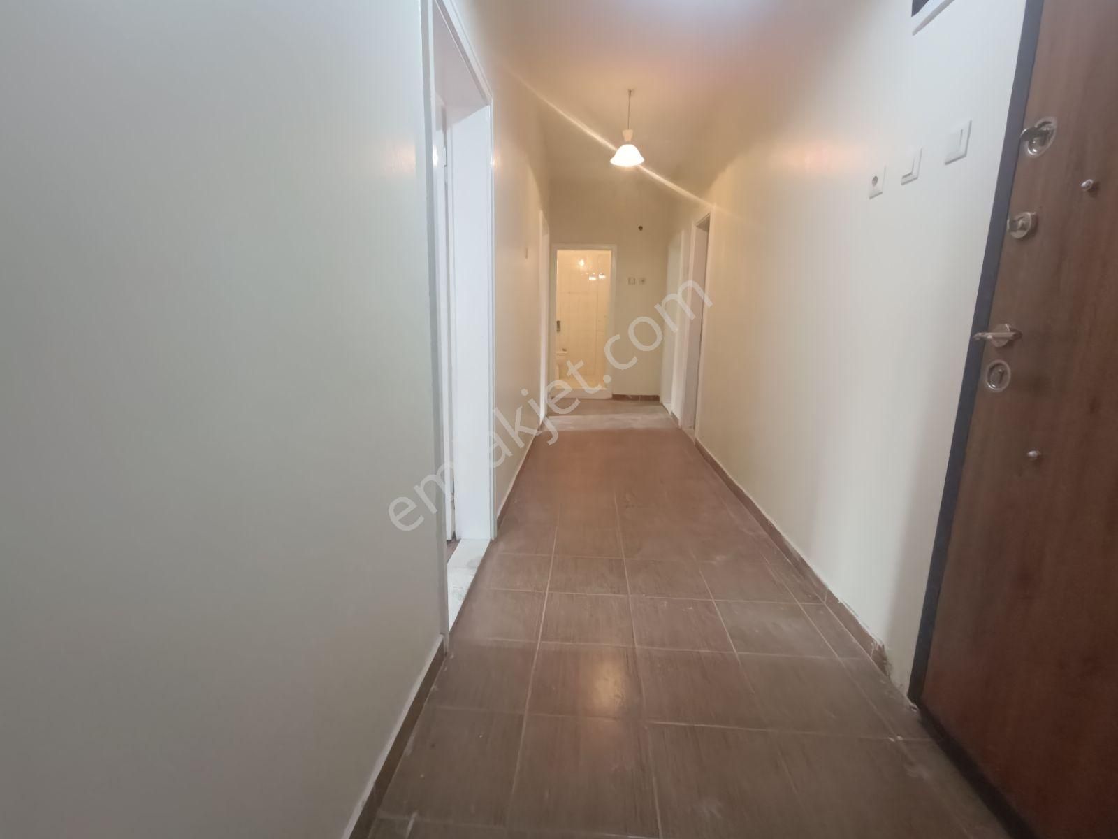 E&d Gyo'dan Pelitlide Ana Yola 50m Kiralık 3+1 - Görsel 10