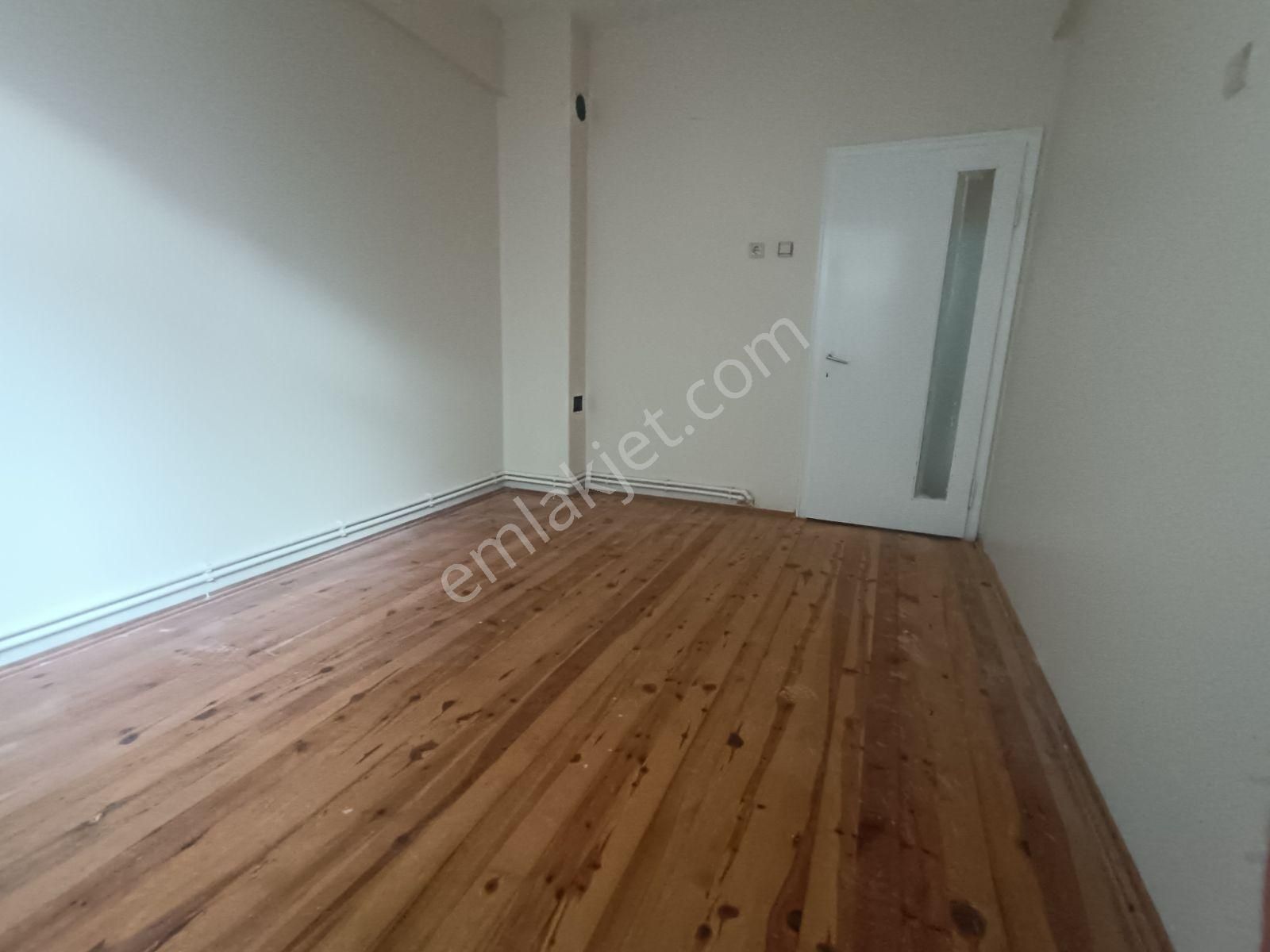 E&d Gyo'dan Pelitlide Ana Yola 50m Kiralık 3+1 - Görsel 13