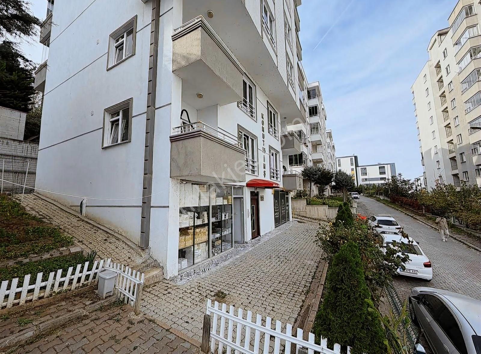 Nurullah Akbaş'dan Satılık 1+1 Daire Atakum'da Tramvaya 1 Sokak - Görsel 2