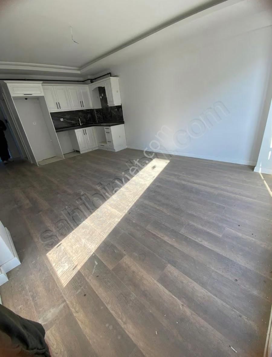 +1yatırım Sevinçten Satilik 1+1 Daire Körfez - Görsel 4