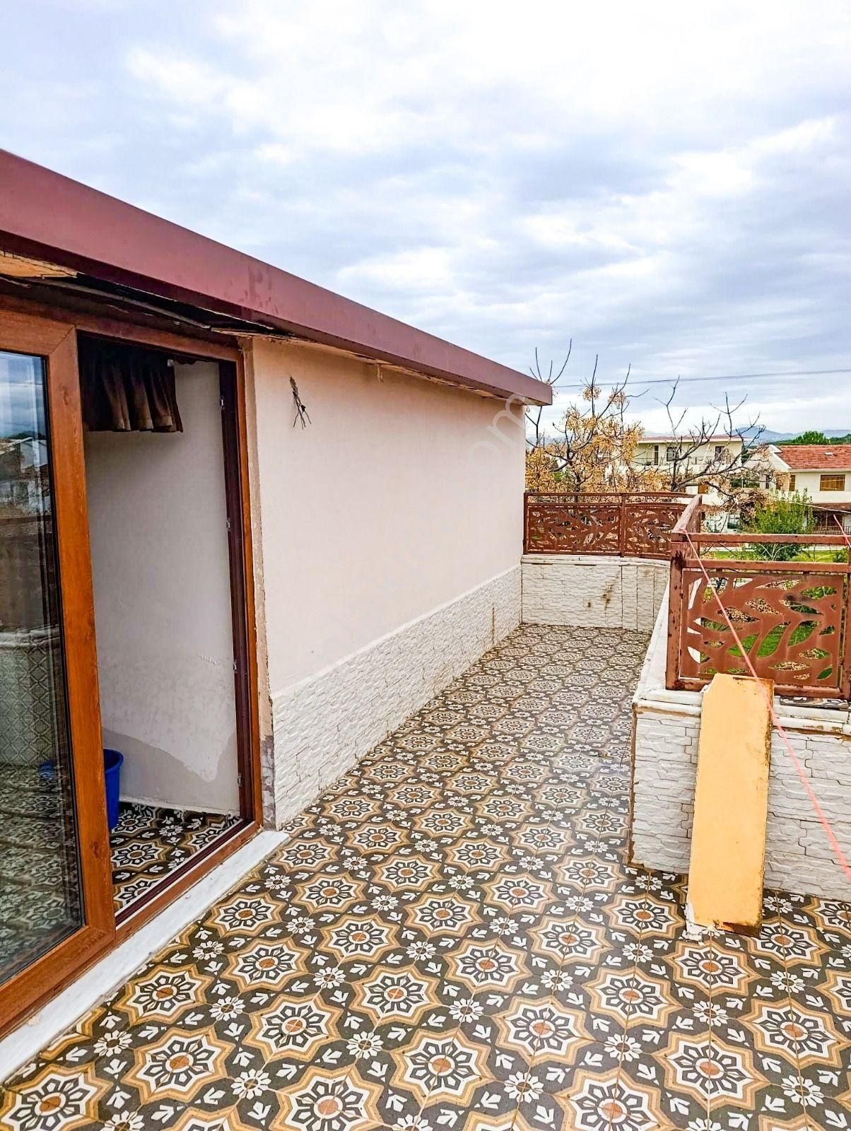 🌳 Kuşadası Davutlar’da Satılık Villa! 🌊 - Görsel 14