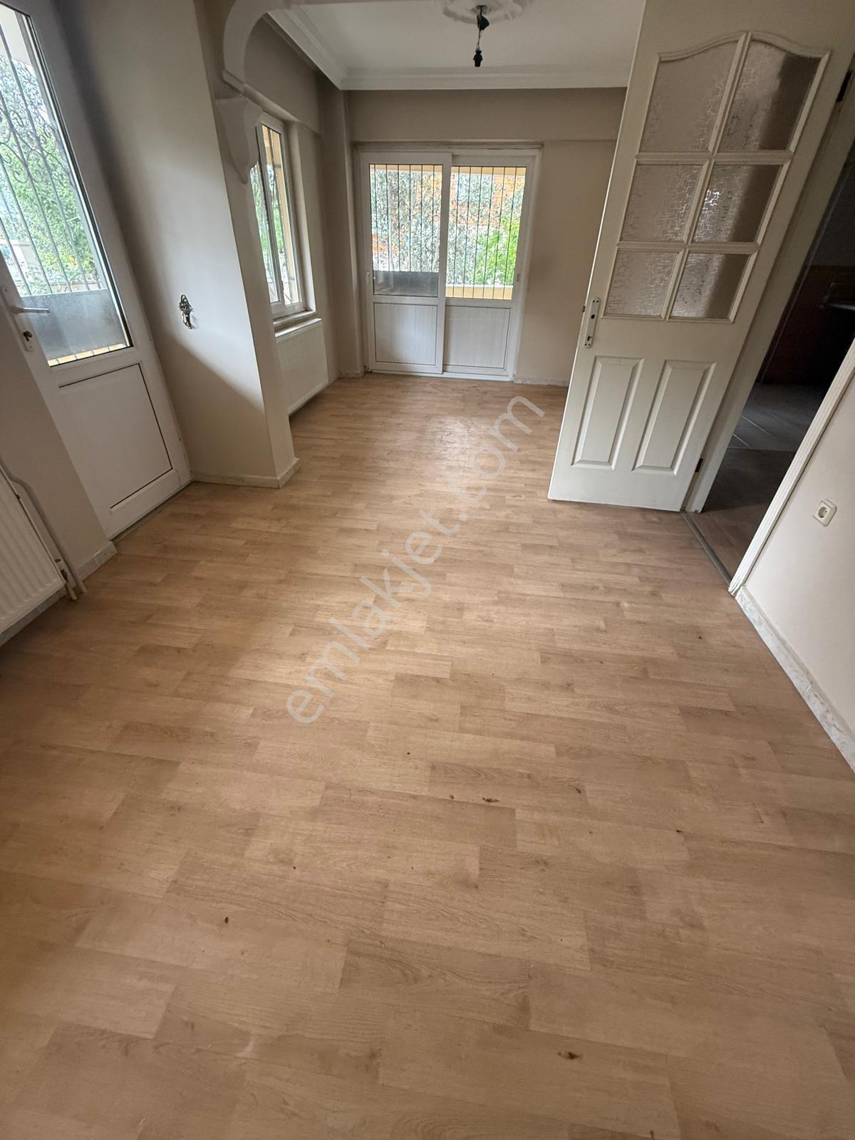 Teyfikiye Mahallesi🏡 ✅3+1 120m2 5 Katlının Zemin Katı ❇️özelikli Petek Kombili - Görsel 7