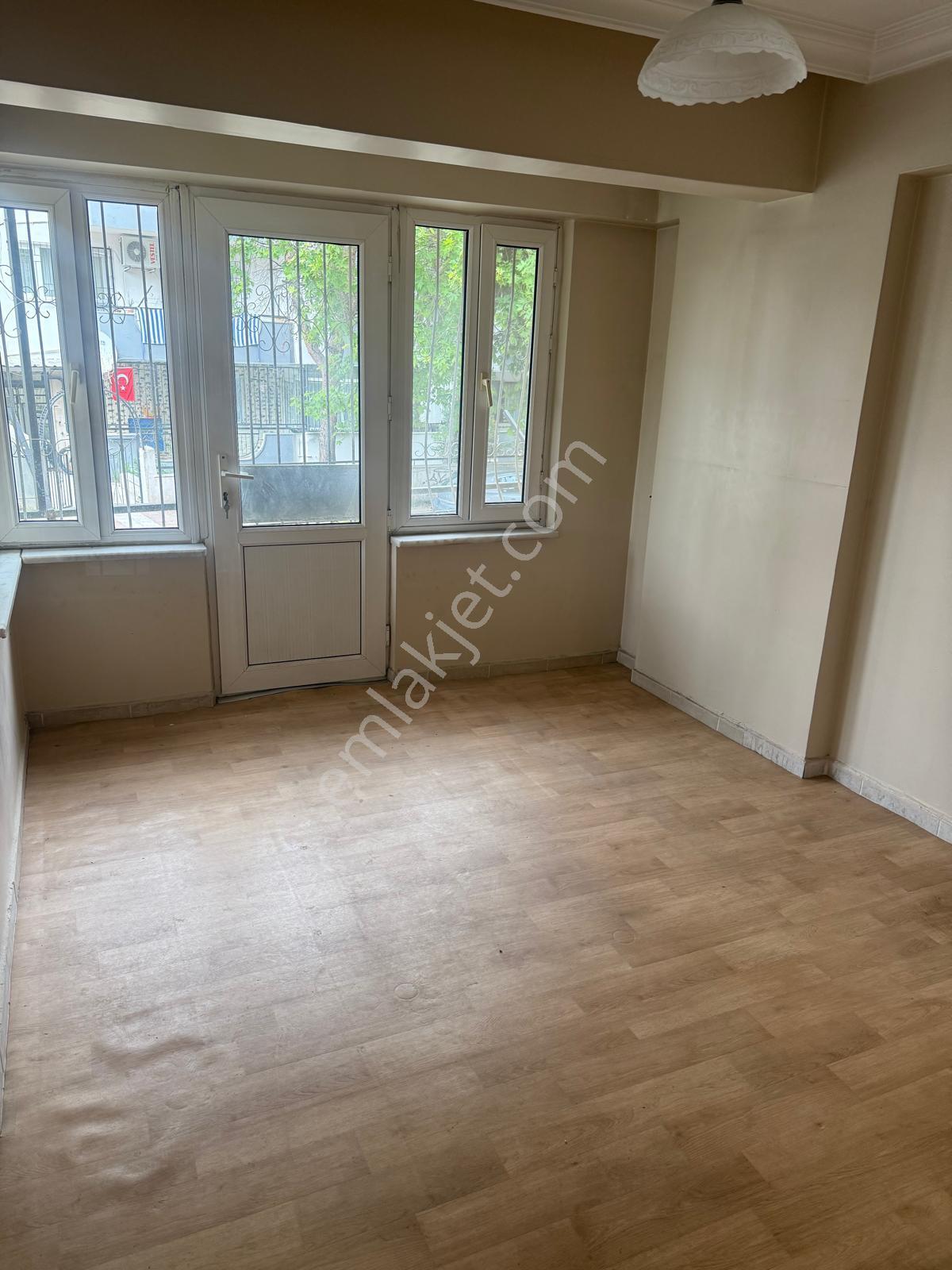 Teyfikiye Mahallesi🏡 ✅3+1 120m2 5 Katlının Zemin Katı ❇️özelikli Petek Kombili - Görsel 5
