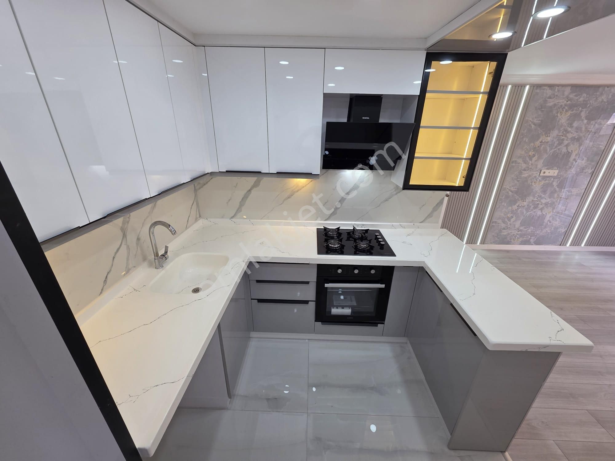Irmaksudan Pazar Pazarı İçinde Denize 500m Geniş Balkon 2+1 Daire - Görsel 6