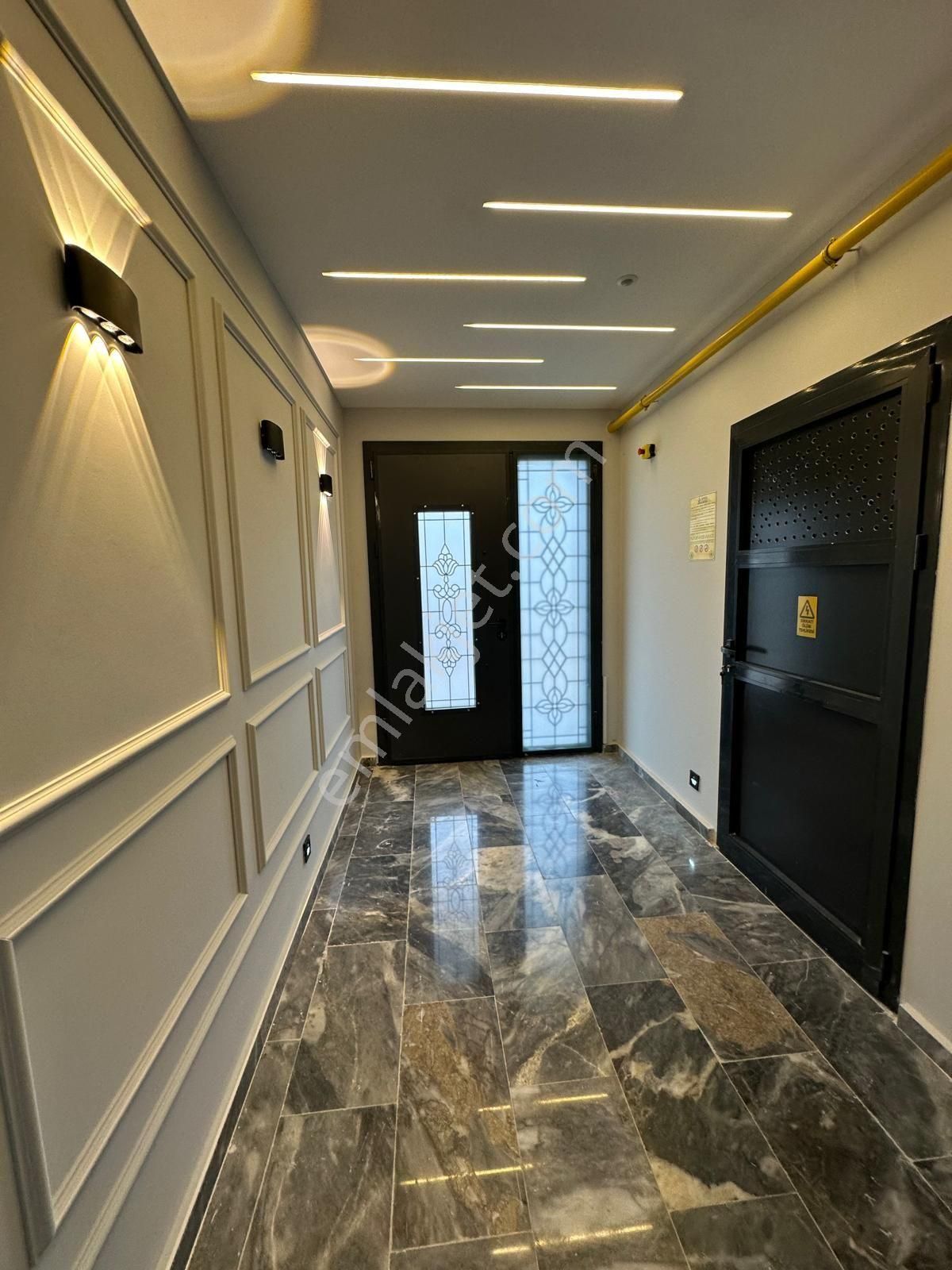 Evim-nur'dan Kalkancı Mah. 2+0 Yüksek Giriş Balkonlu Otoparklı Vestiyer Takılı Sıfır Daire