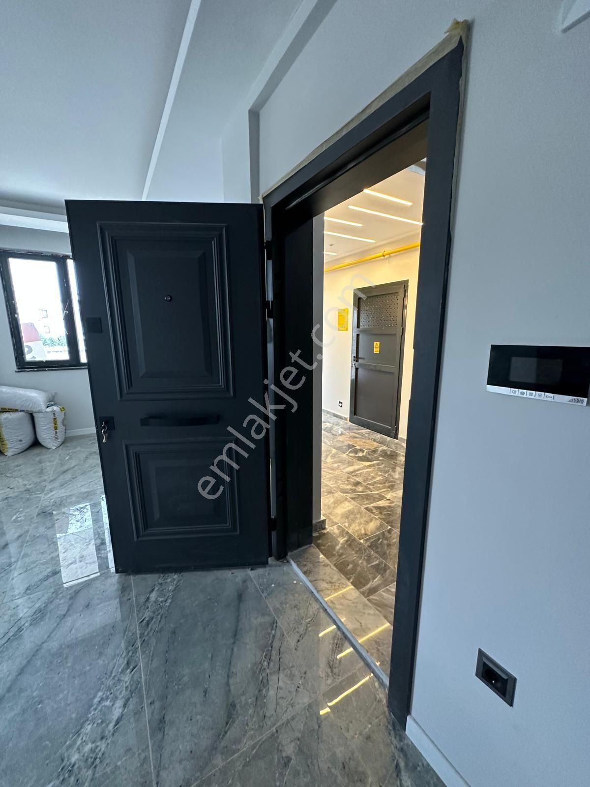 Evim-nur'dan Kalkancı Mah. 2+0 Yüksek Giriş Balkonlu Otoparklı Vestiyer Takılı Sıfır Daire - Görsel 2