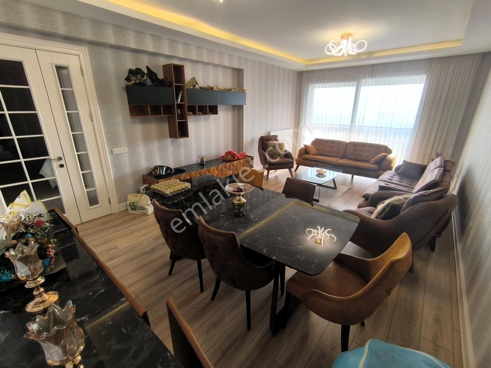 Örnek Emlak'tan En Prestijli Site De Manzaralı 3+1 Daire - Görsel 4