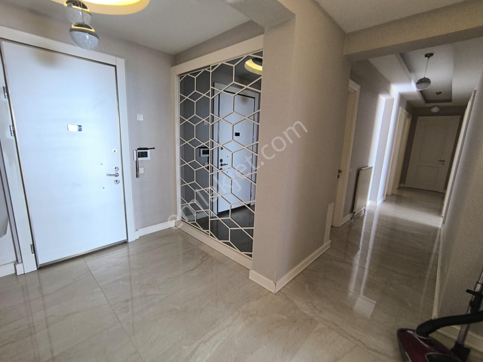 Örnek Emlak'tan En Prestijli Site De Manzaralı 3+1 Daire - Görsel 19