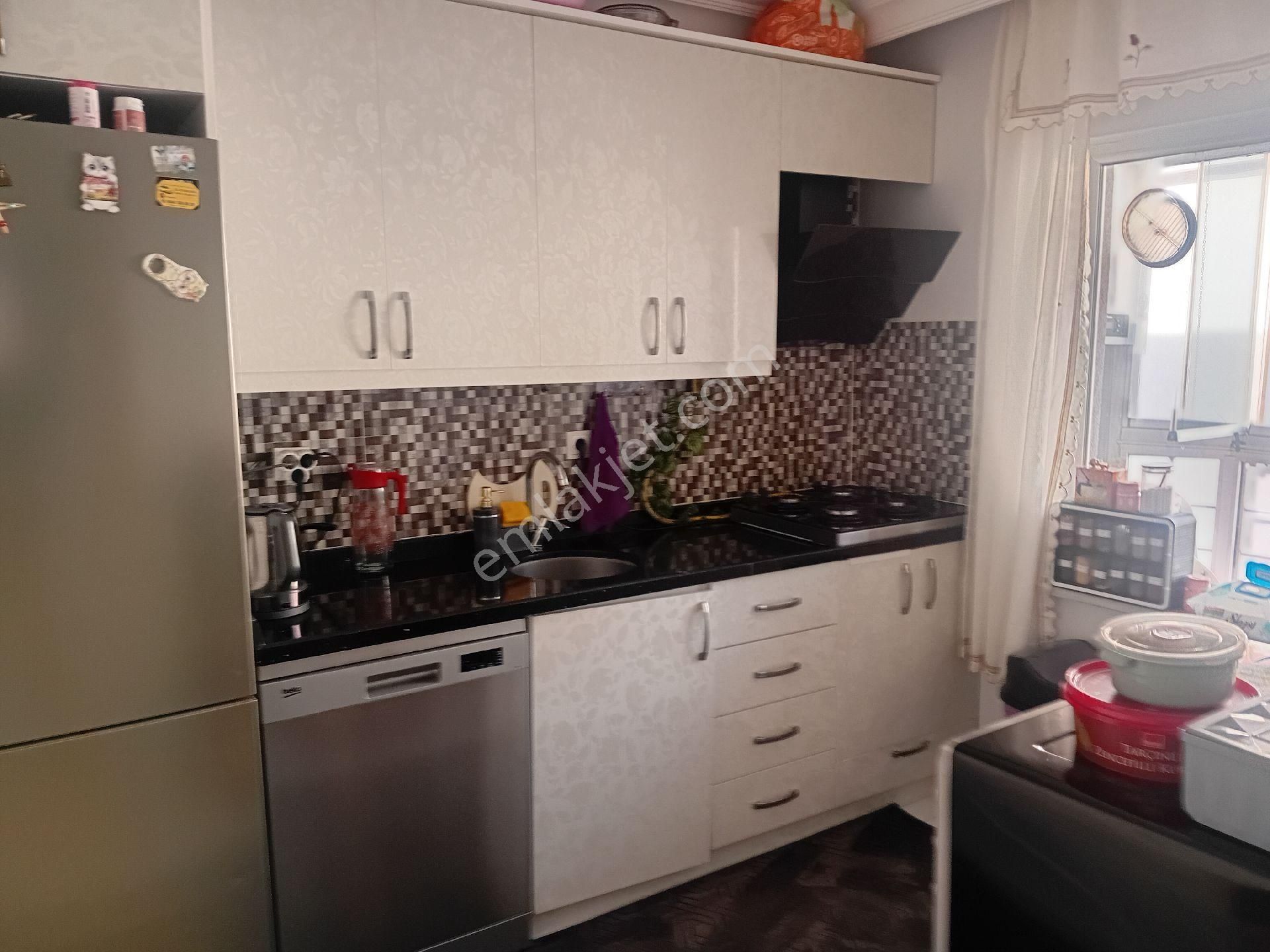 Altınova' Da 2+1 Satılık Ebeveyn Banyolu Daire - Görsel 8