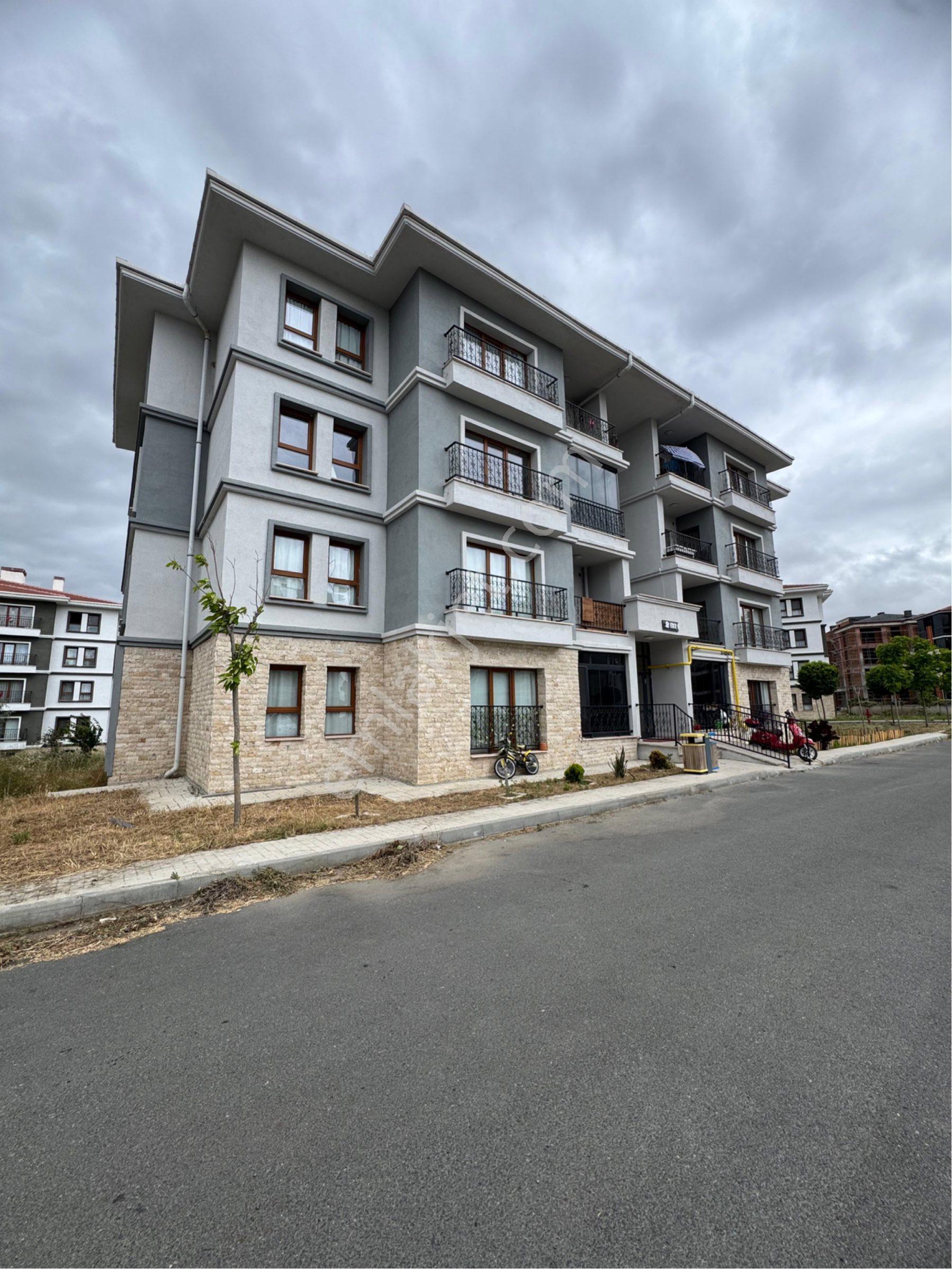 Tuğra'dan Muhittin Tokide Borçsuz 2+1 Satılık Daire