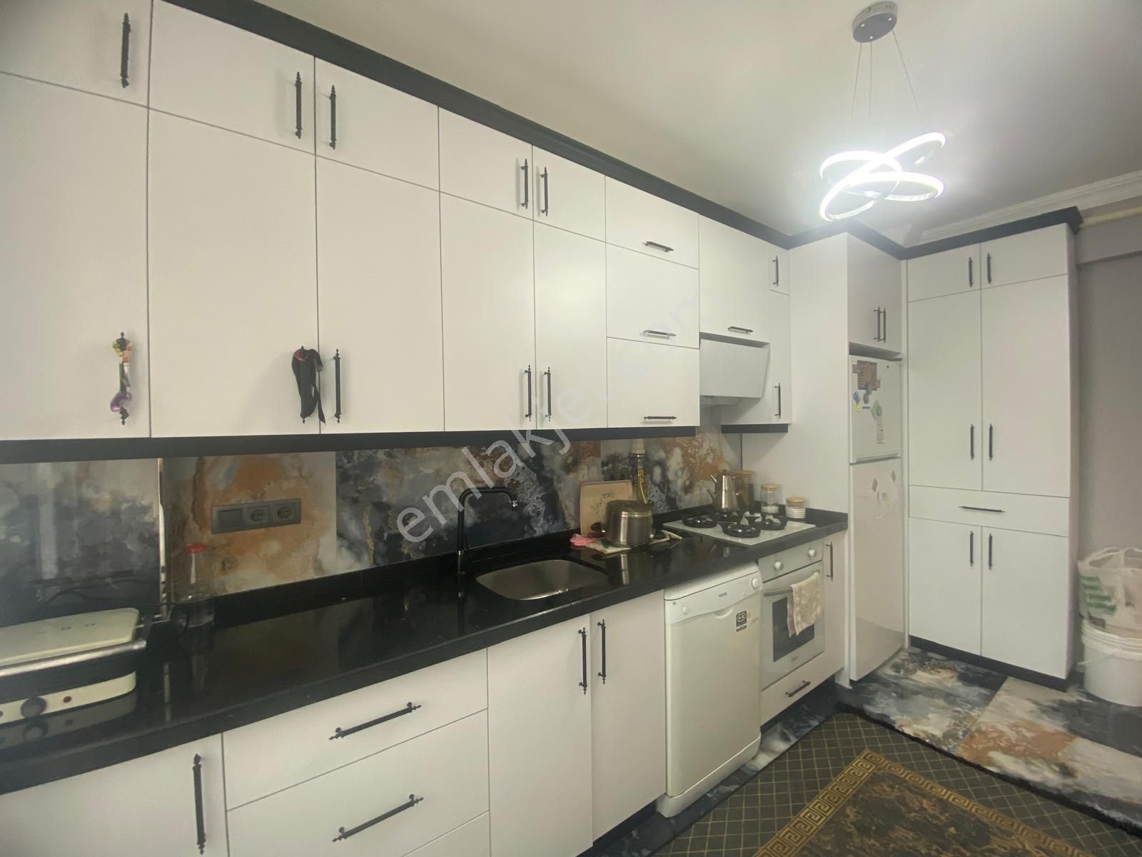 Trabzon Cumhuriyet Mah. Satılık 2+1 Doğalgazlı Daire - Görsel 18
