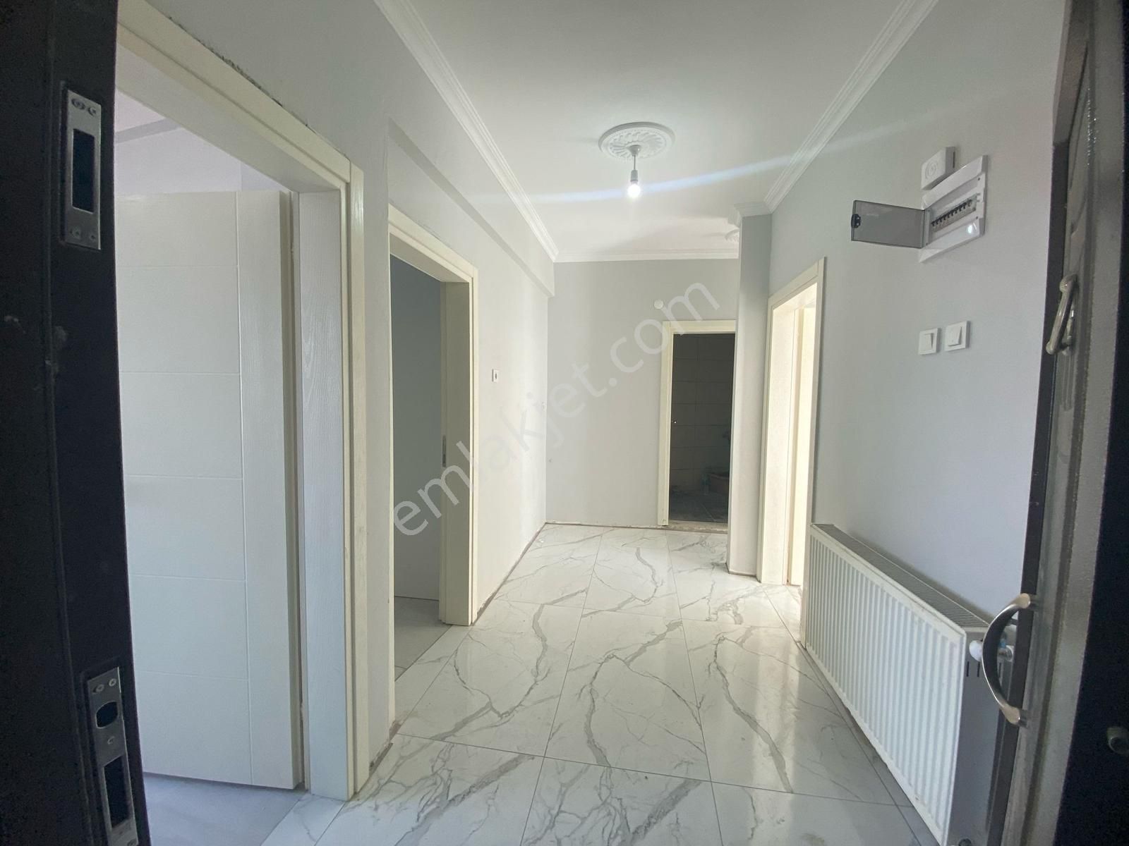 Trabzon Cumhuriyet Mah. Satılık 2+1 Doğalgazlı Daire - Görsel 18