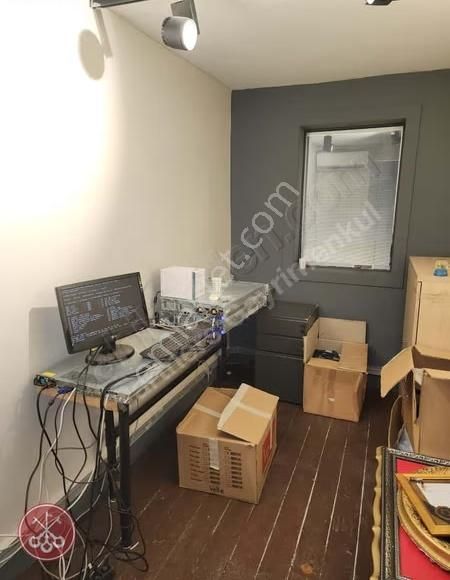 İstiklal Caddesi'ne Cepheli Yüksek Tavanlı 900 M2 Ofis - Görsel 8