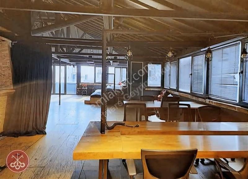 İstiklal Caddesi'ne Cepheli Yüksek Tavanlı 900 M2 Ofis - Görsel 28