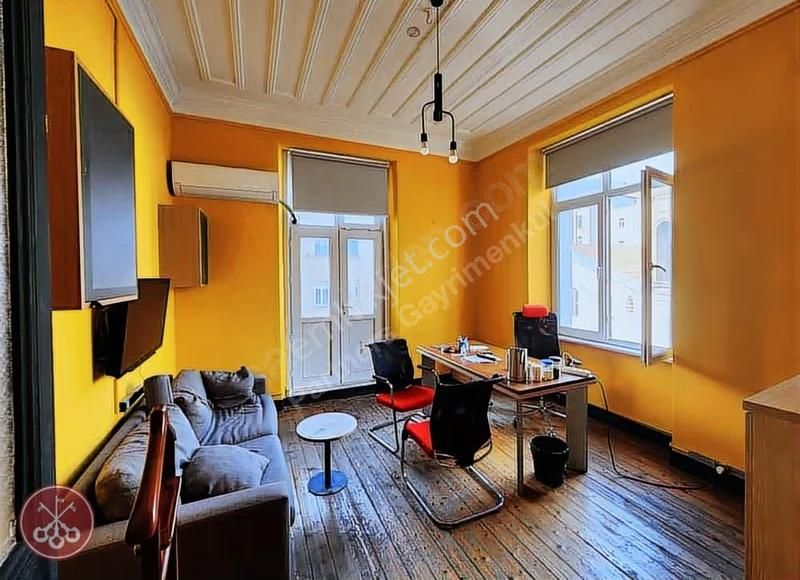 İstiklal Caddesi'ne Cepheli Yüksek Tavanlı 900 M2 Ofis - Görsel 33