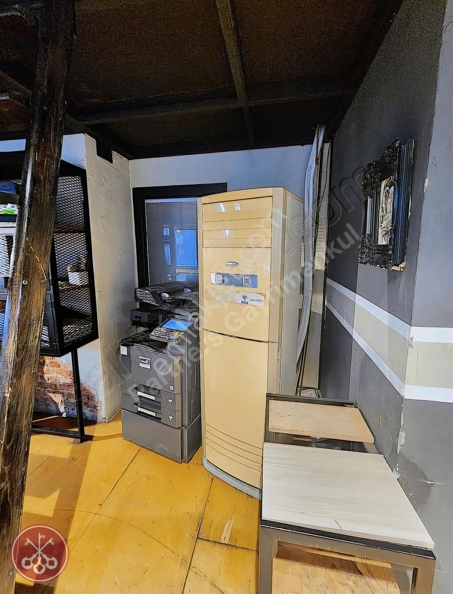 İstiklal Caddesi'ne Cepheli Yüksek Tavanlı 900 M2 Ofis - Görsel 3