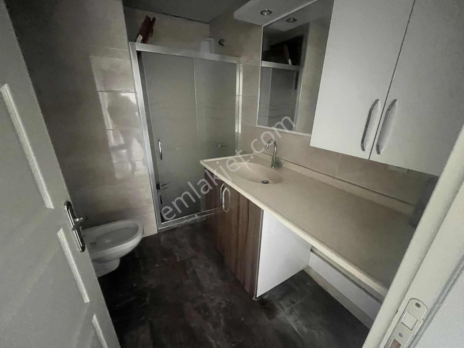 Buca İşçievleri Kiralık 2+1 Daire - Görsel 14