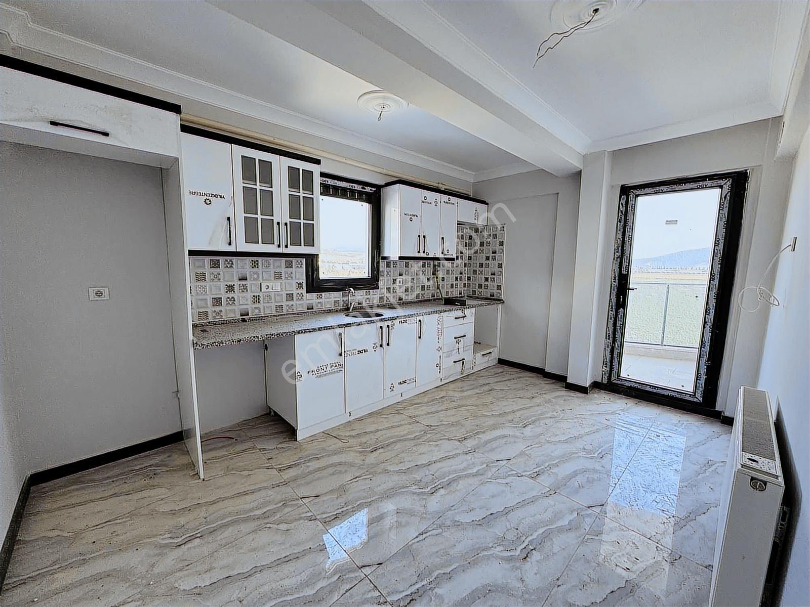 Hürriyet Mah. Özel Otoparklı 250 M2 5+1 Dublex Daire - Görsel 11