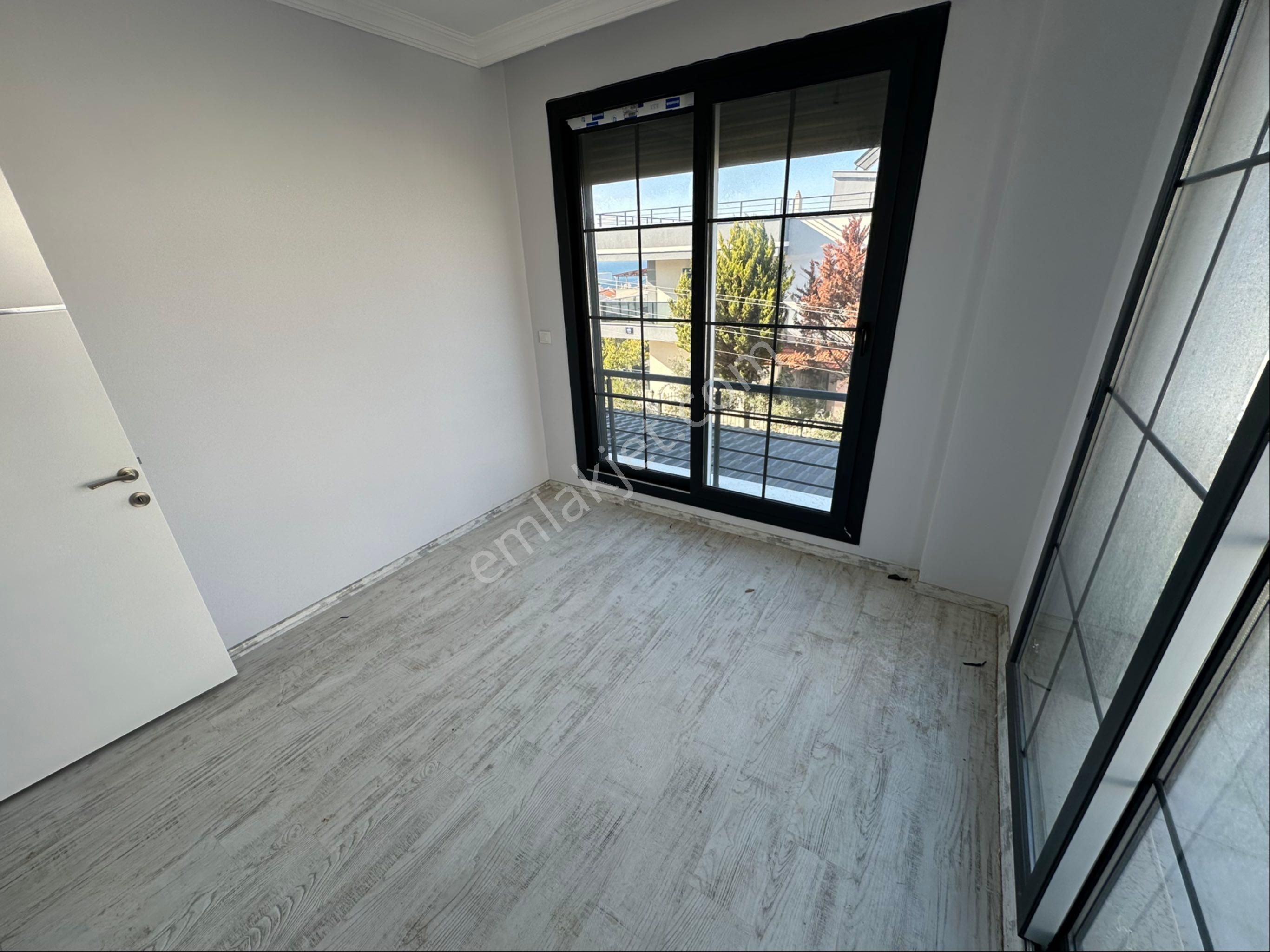 Seferihisar Akarca’da Satılık 3+1 Ultra Lüks Villa Deniz Tarafında - Görsel 24