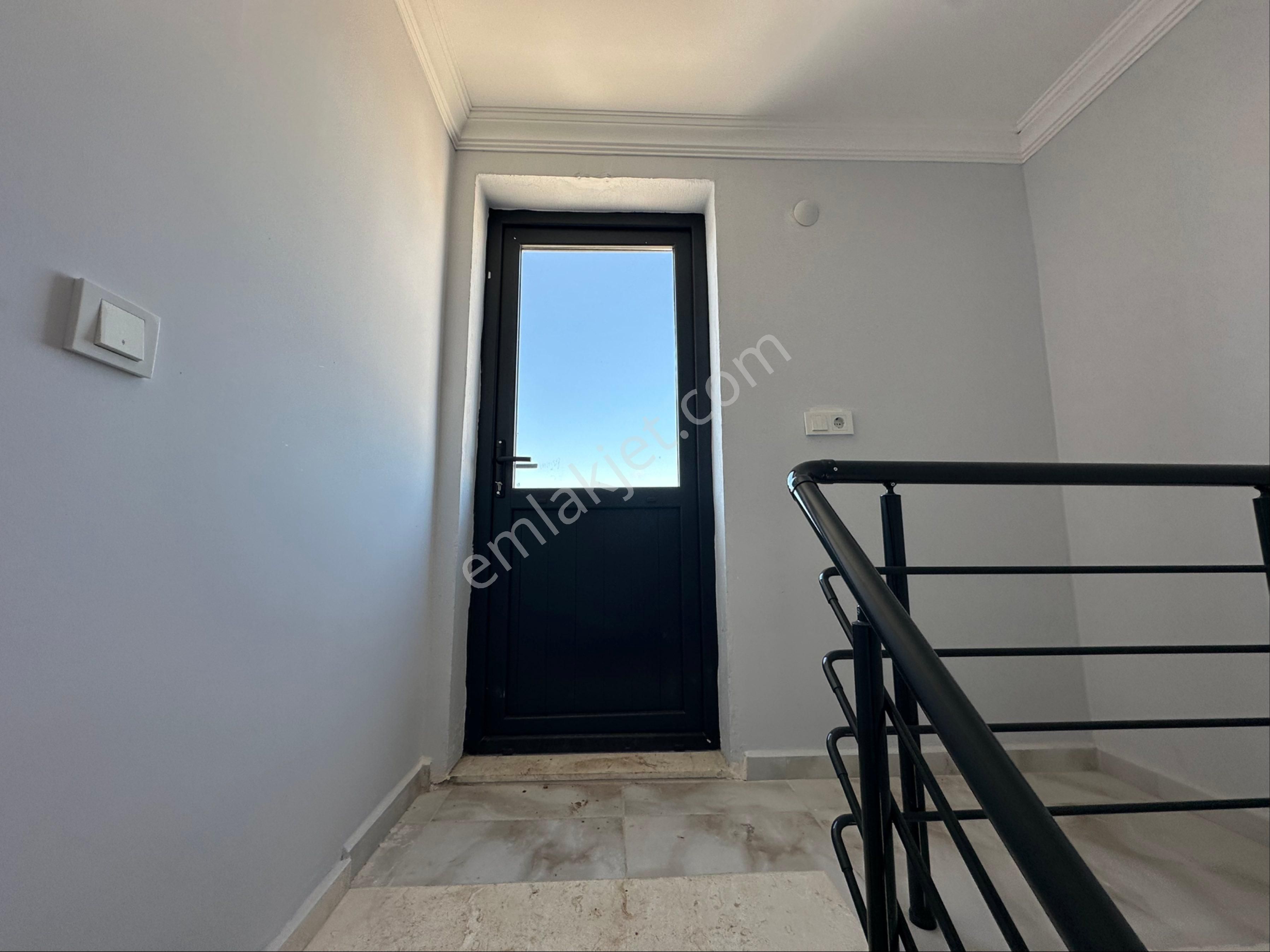 Seferihisar Akarca’da Satılık 3+1 Ultra Lüks Villa Deniz Tarafında - Görsel 25