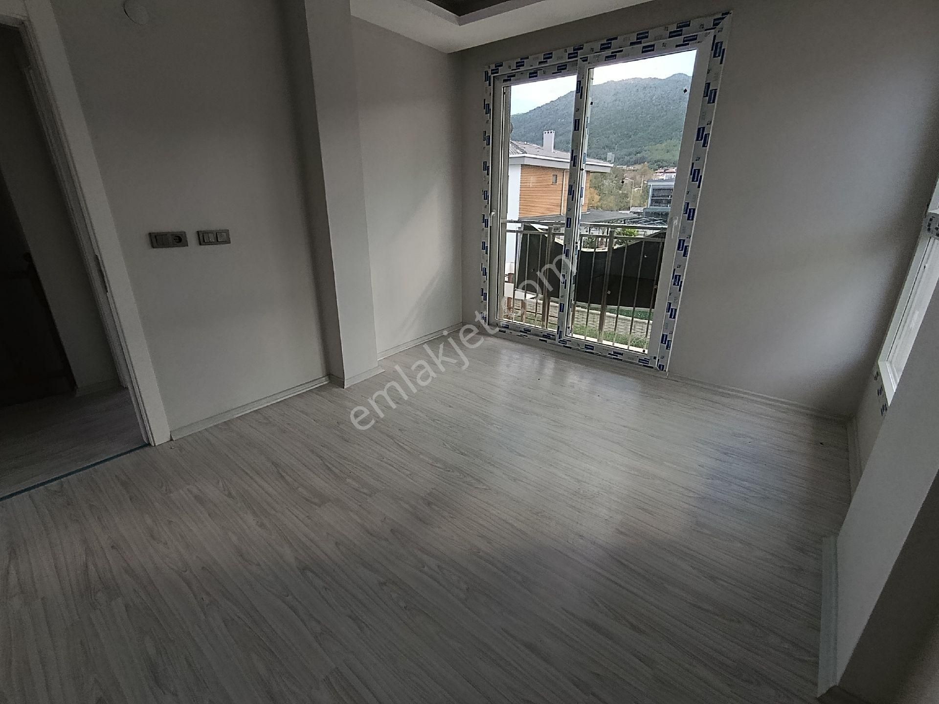 Kuşadasında Denize Yakın Butik Sitede Sıfır - Görsel 9